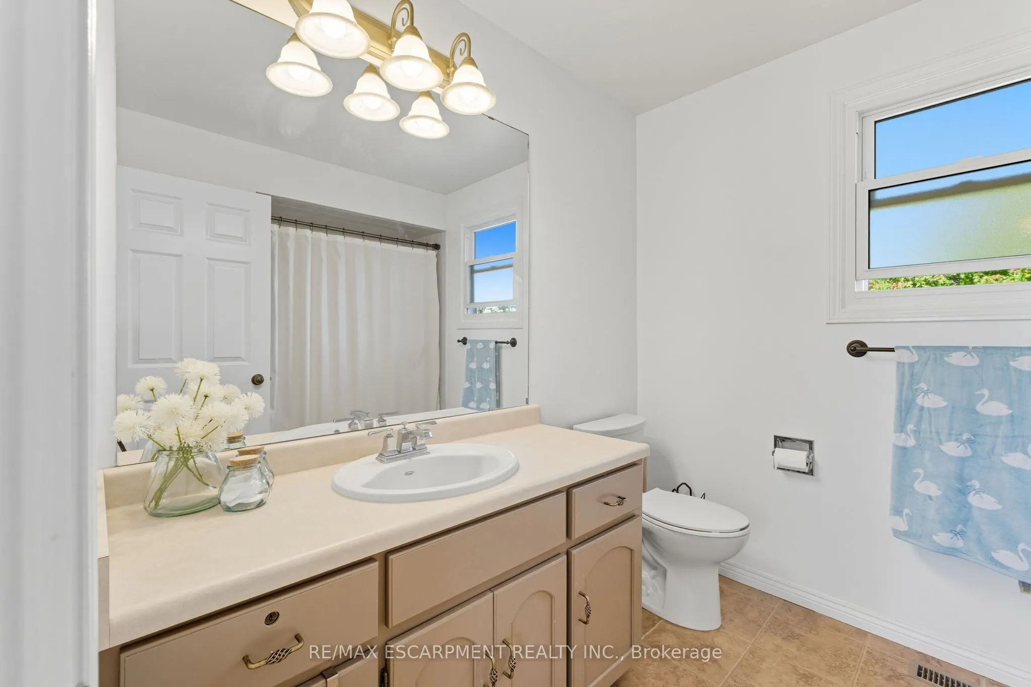 275 Cornwallis Road