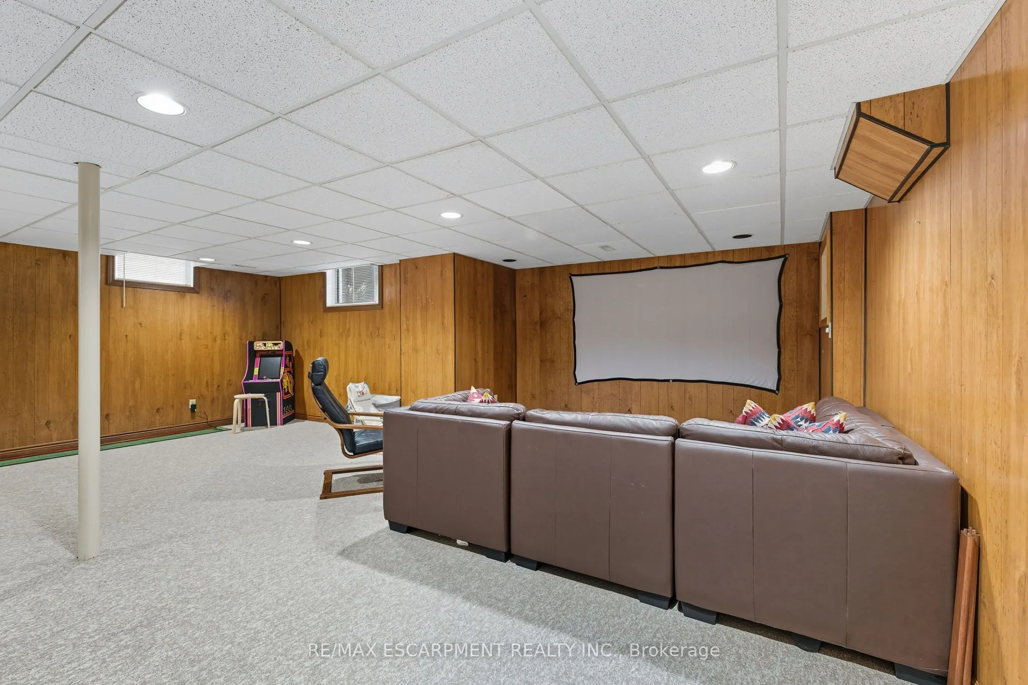 275 Cornwallis Road