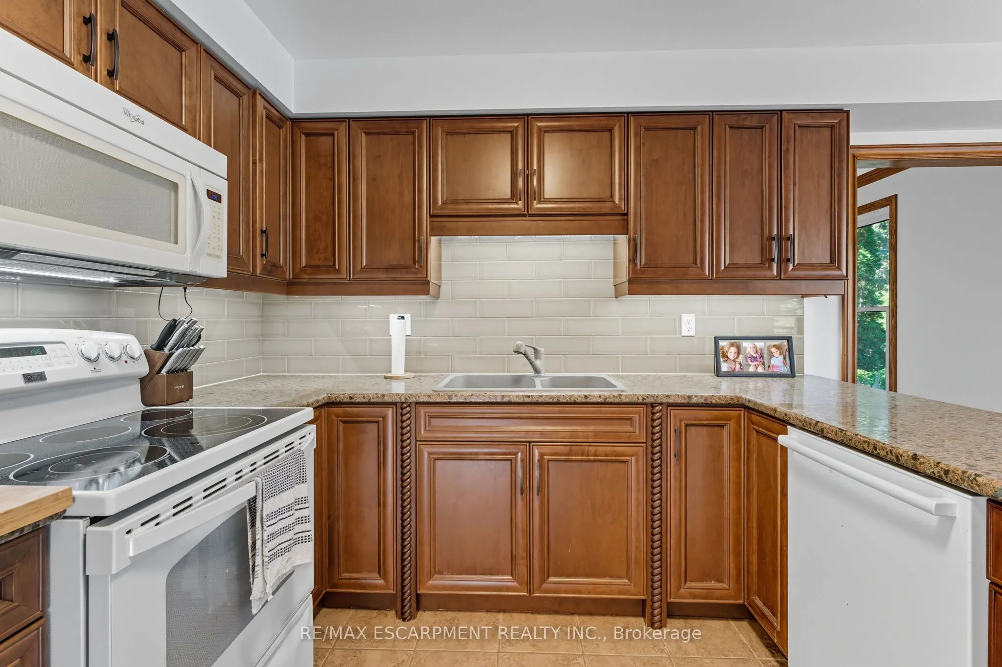 275 Cornwallis Road