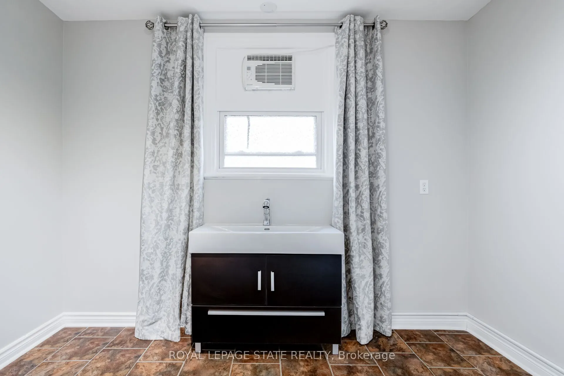 15 empress Avenue