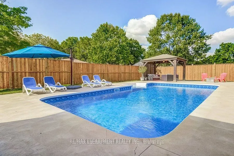 542 Paris Road