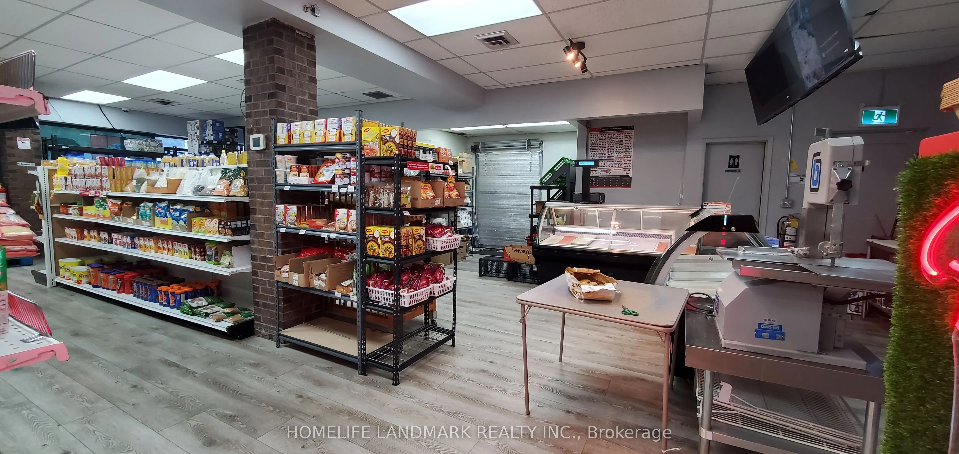 6710 Drummond Rd, #1