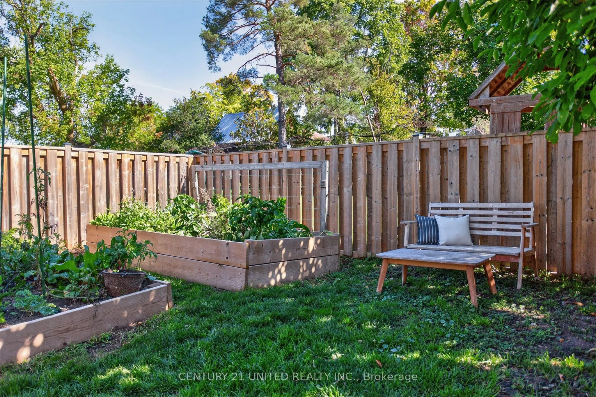 15 Moir Street