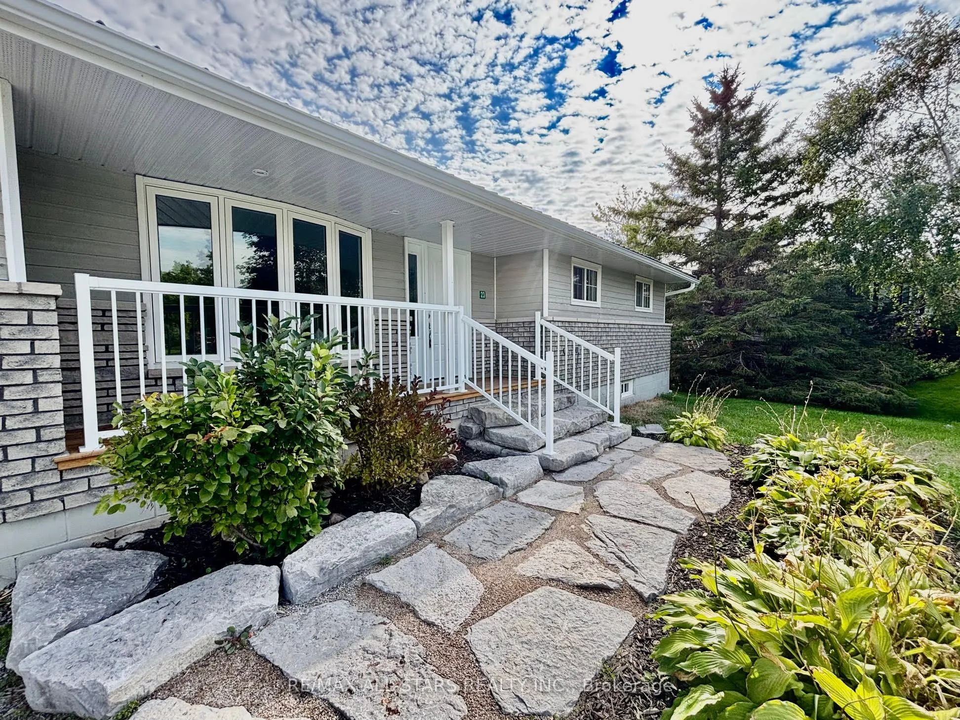 23 Bruce Street