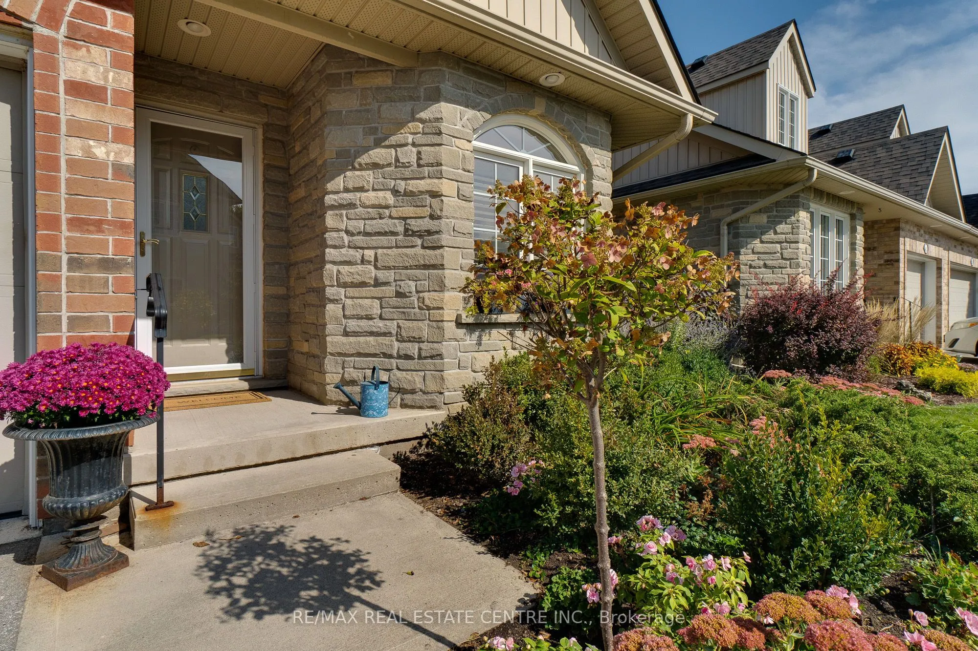 350 Doon Valley Drive, #5G