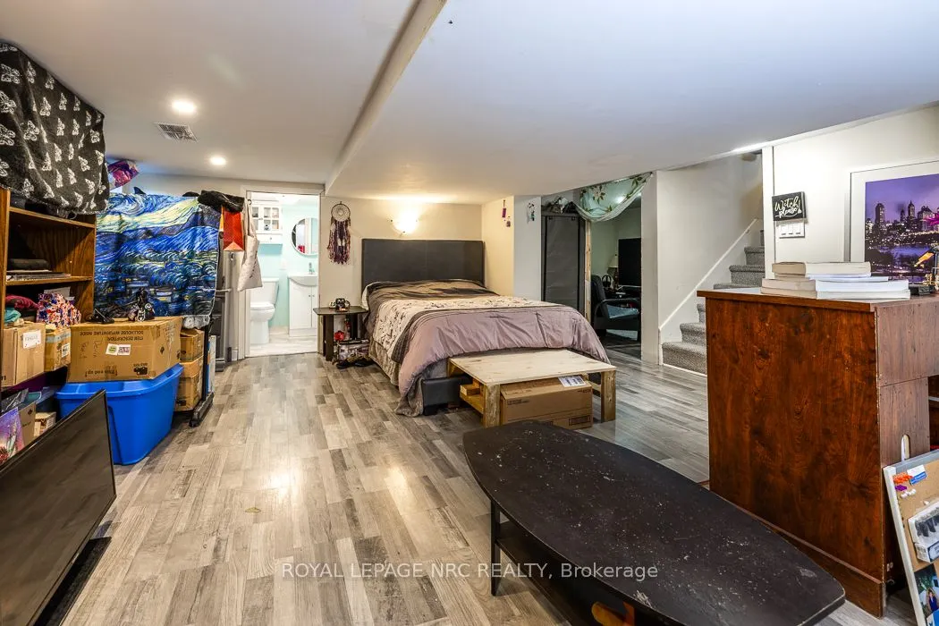14 Oakwood Avenue