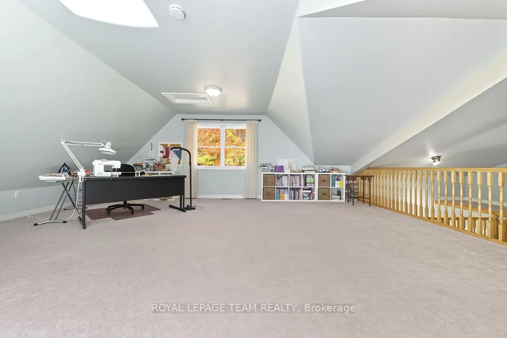 698 BARRYVALE Road