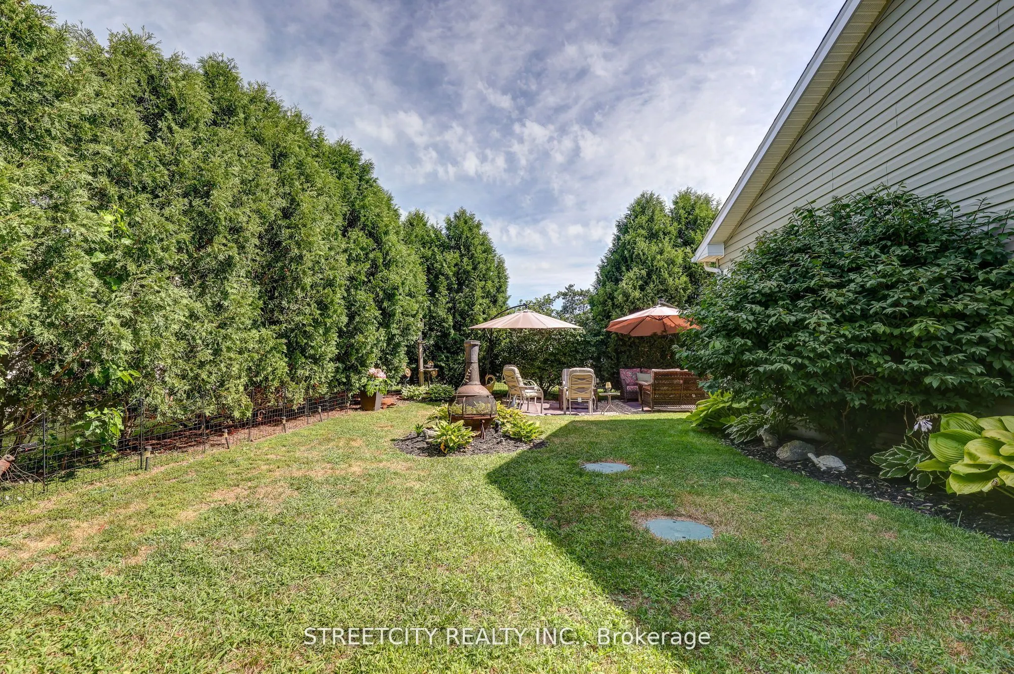 481 Richard Crescent