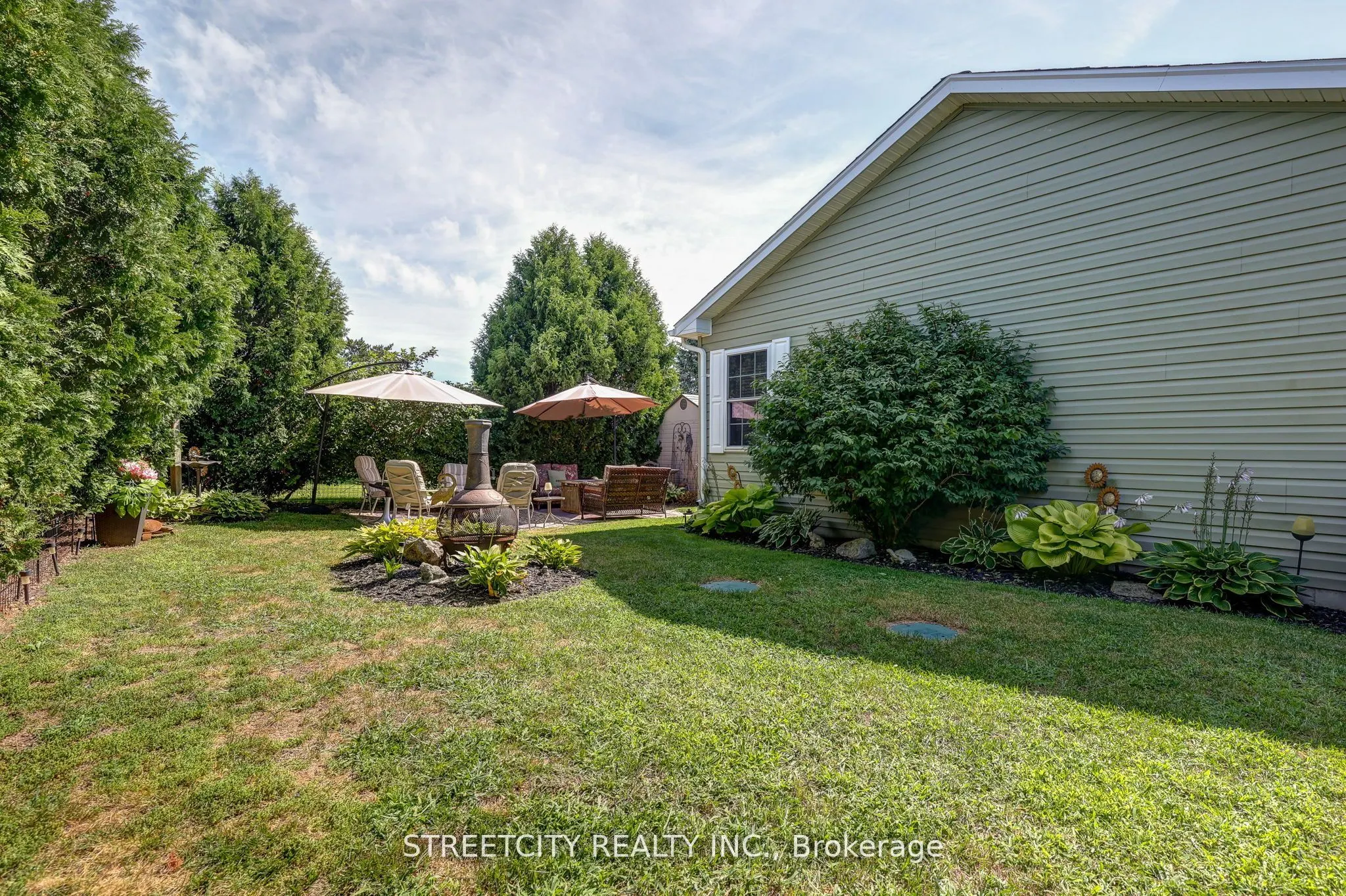 481 Richard Crescent