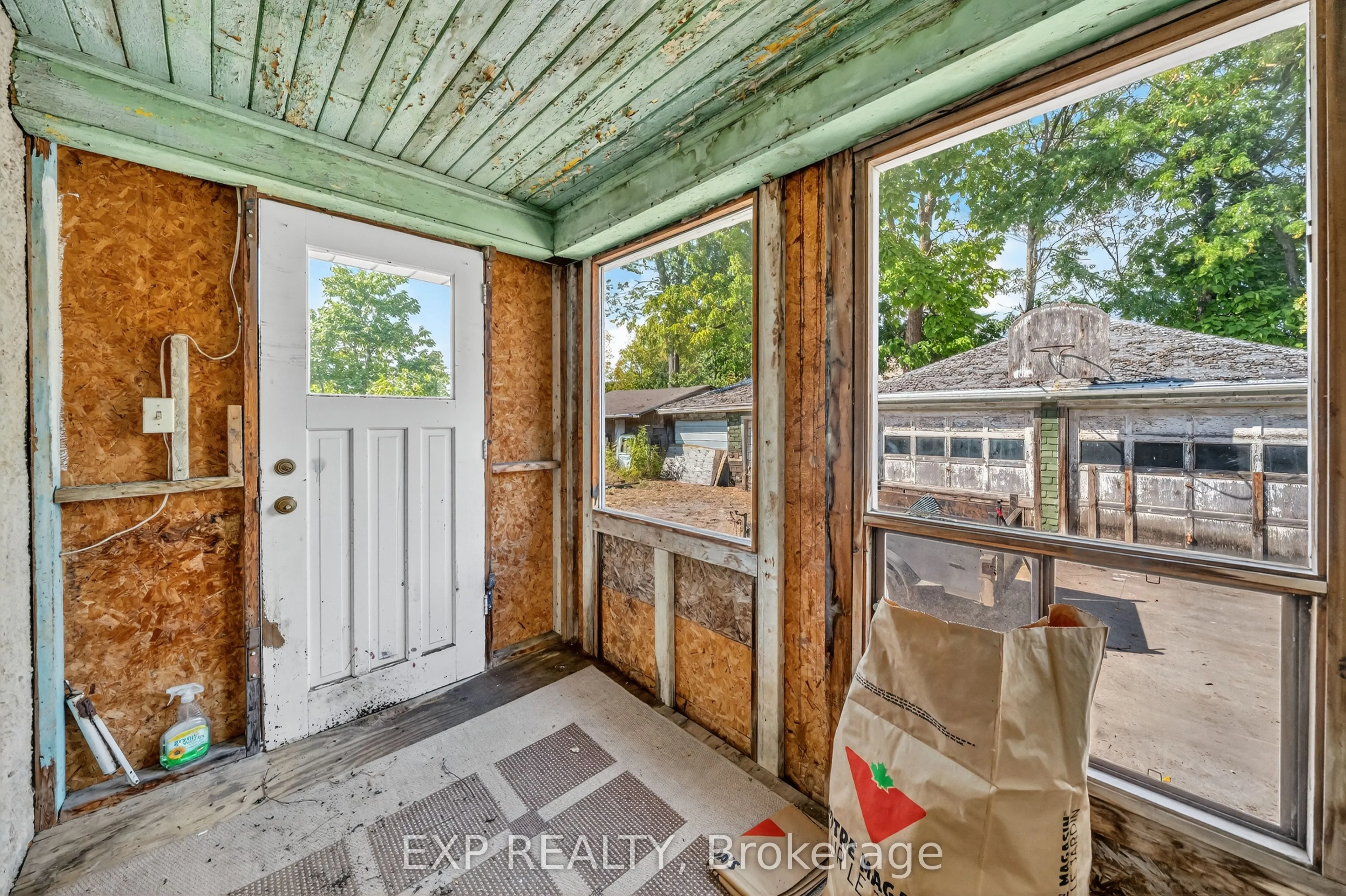 290 Division Street