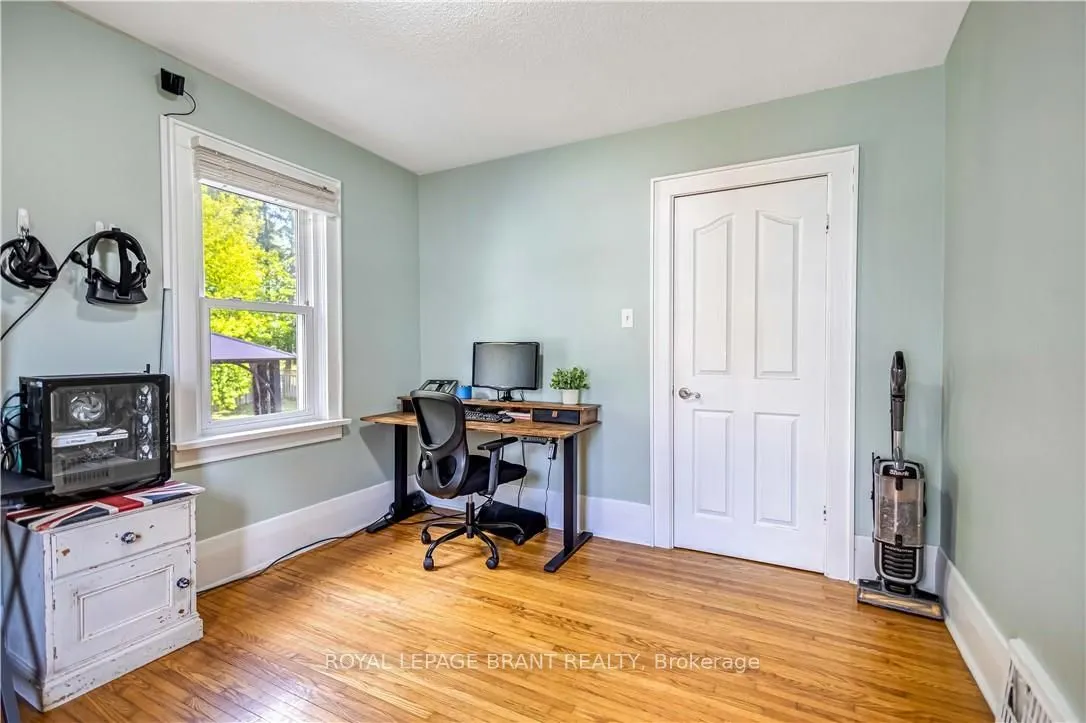 118 Main Street W