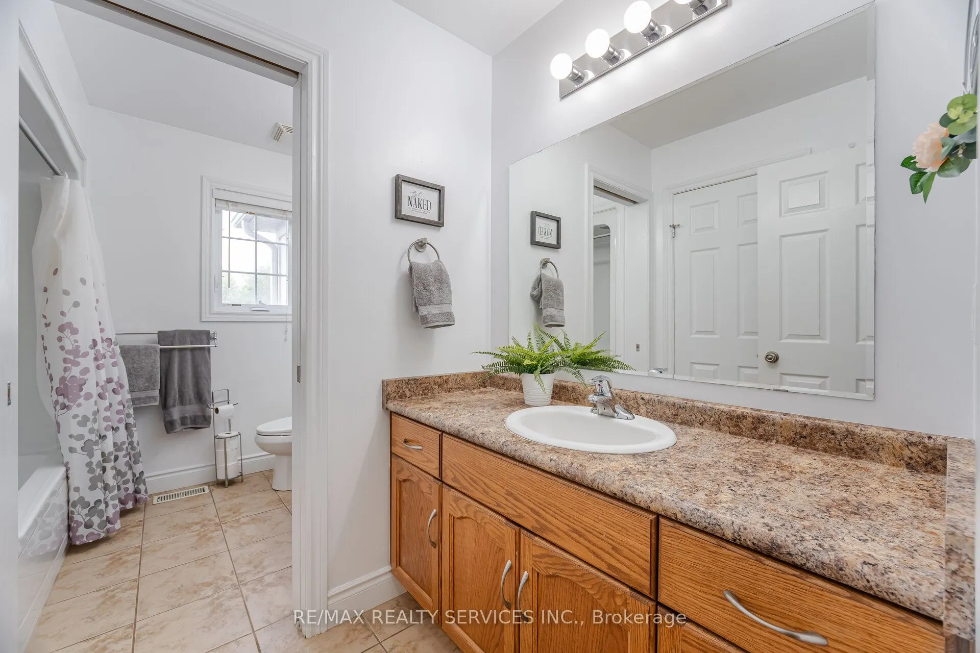 24 Brookhaven Crescent