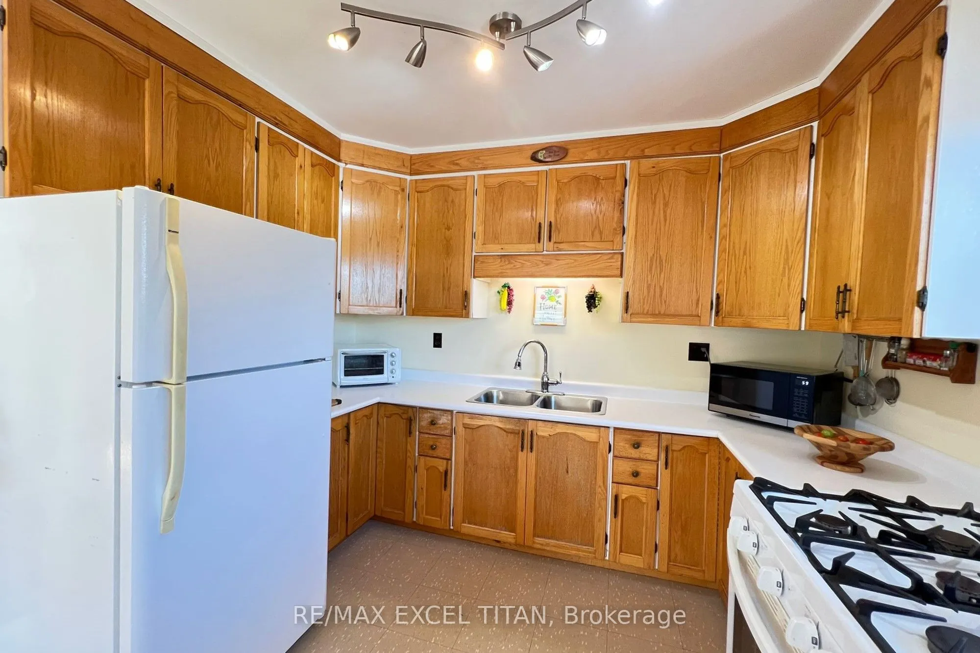 129 Axmith Avenue