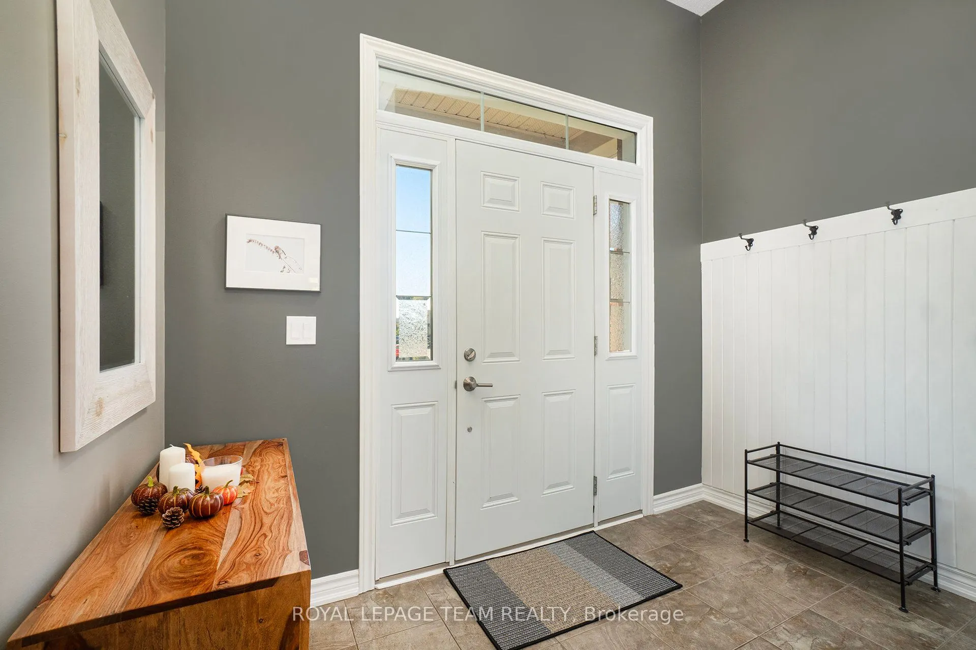 369 Glenbrae Avenue