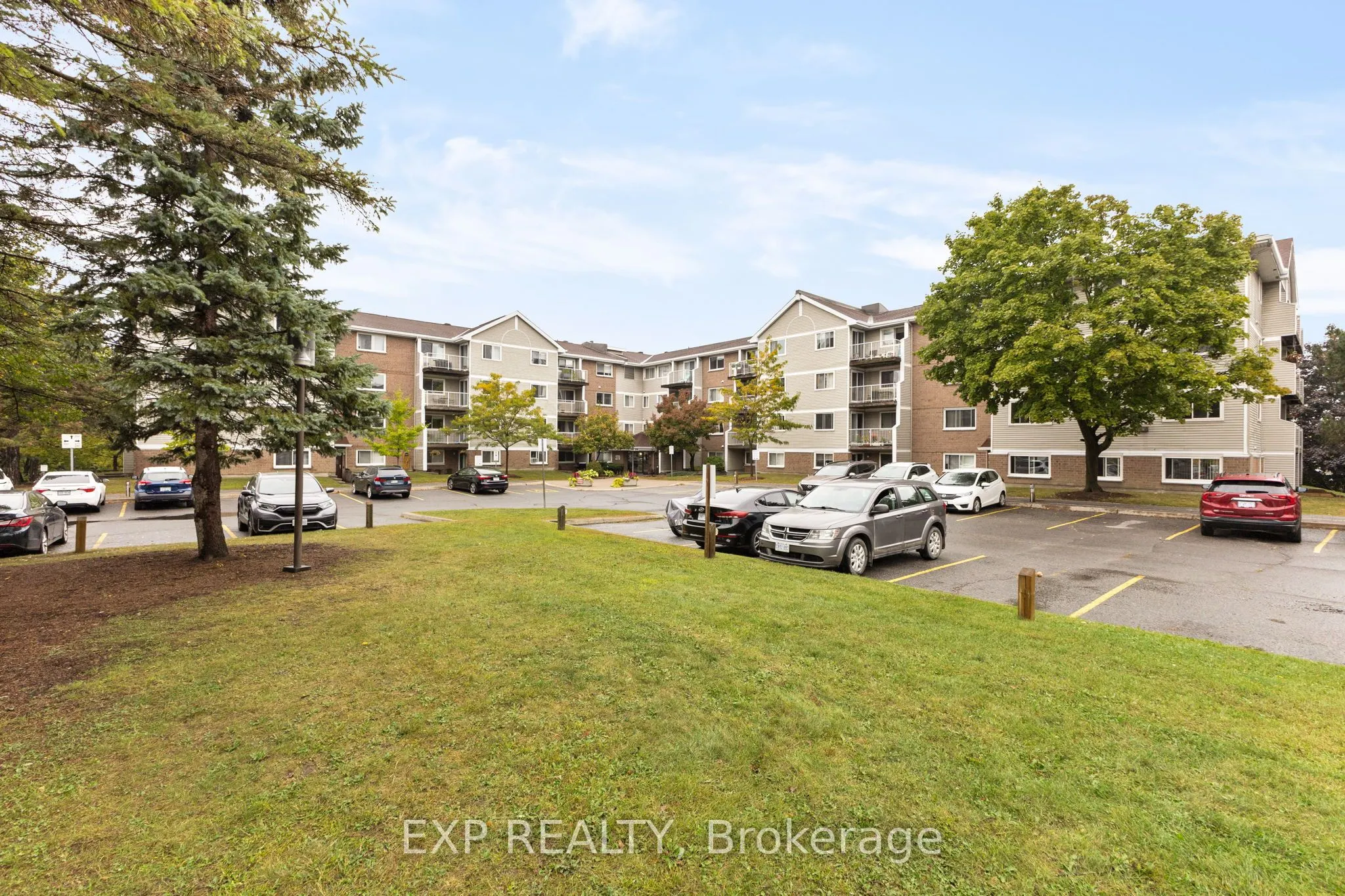 270 Brittany Drive, #304