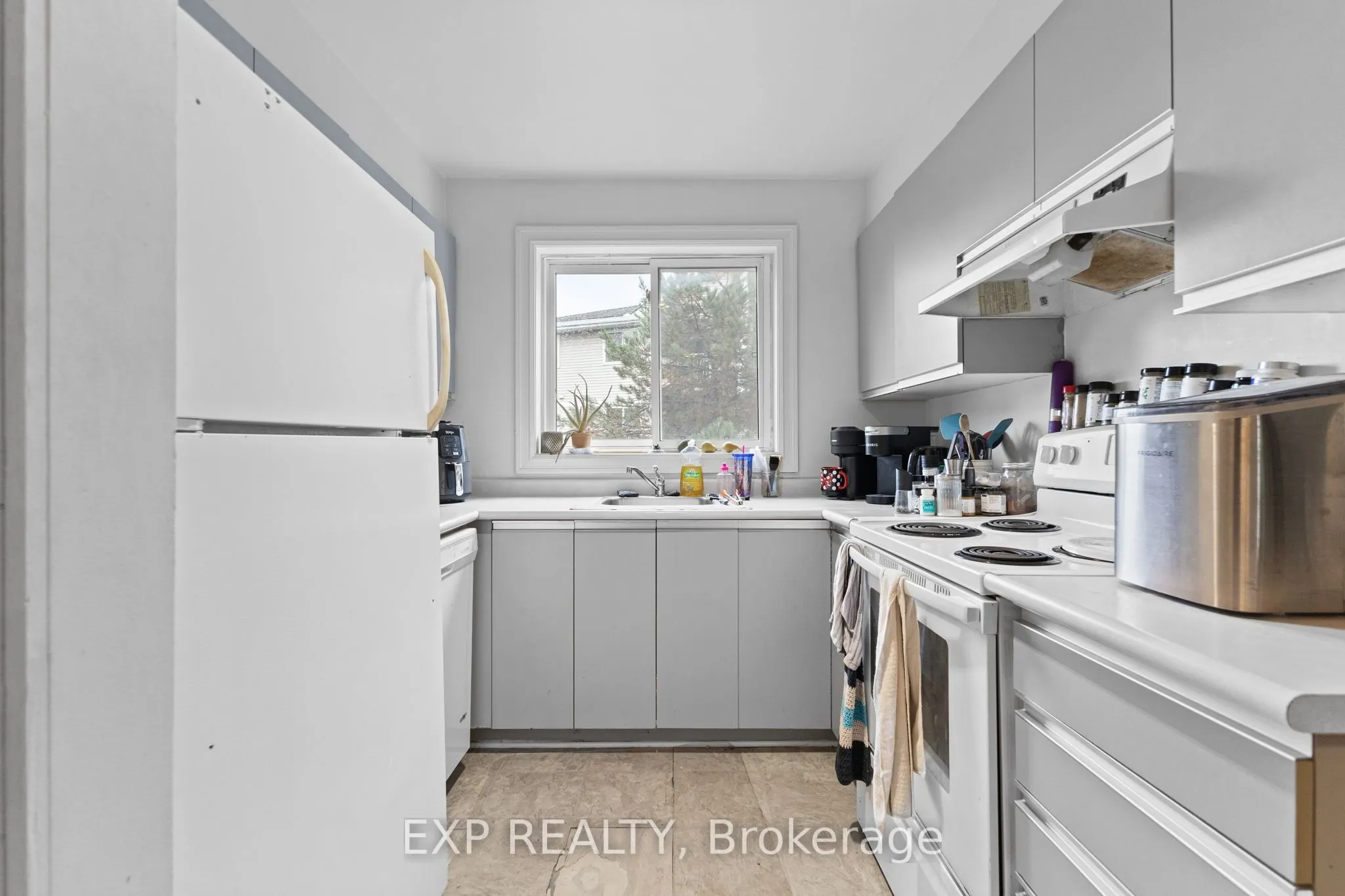 270 Brittany Drive, #304