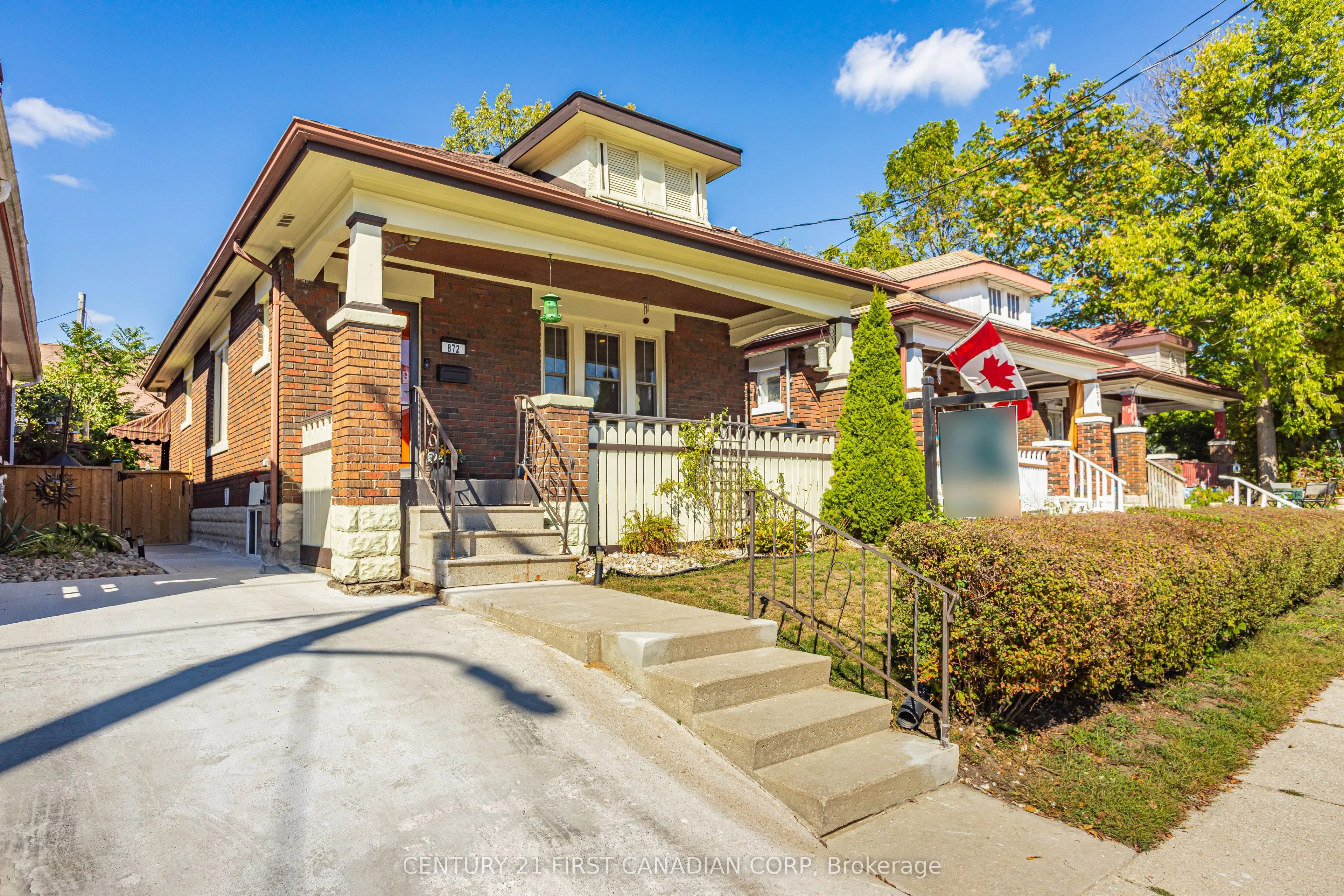 872 Lovett Street