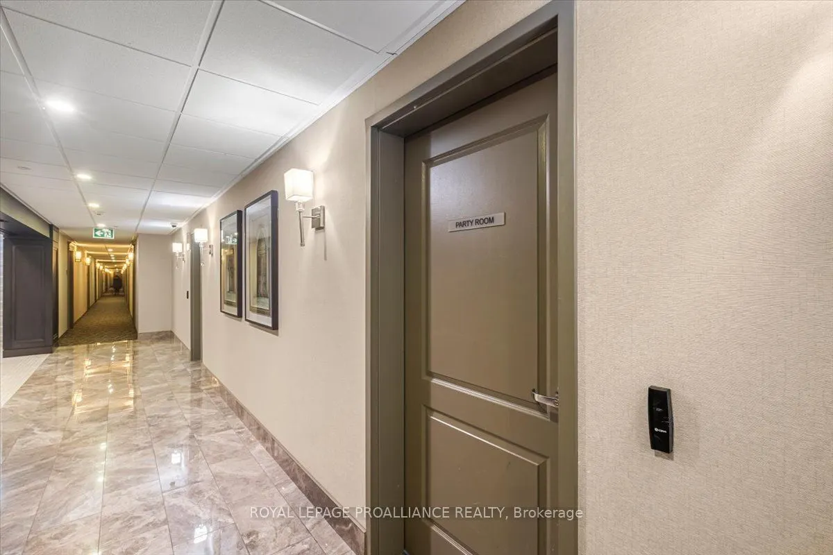125 Shoreview Place, #239