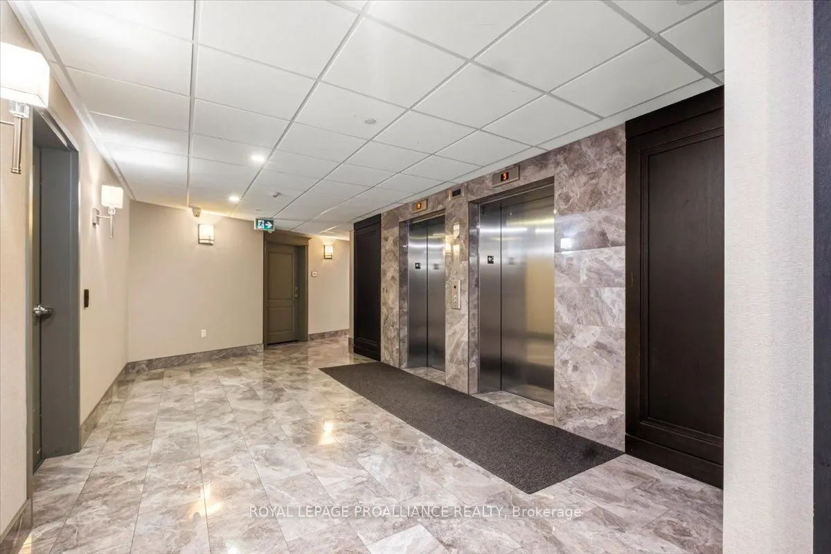 125 Shoreview Place, #239