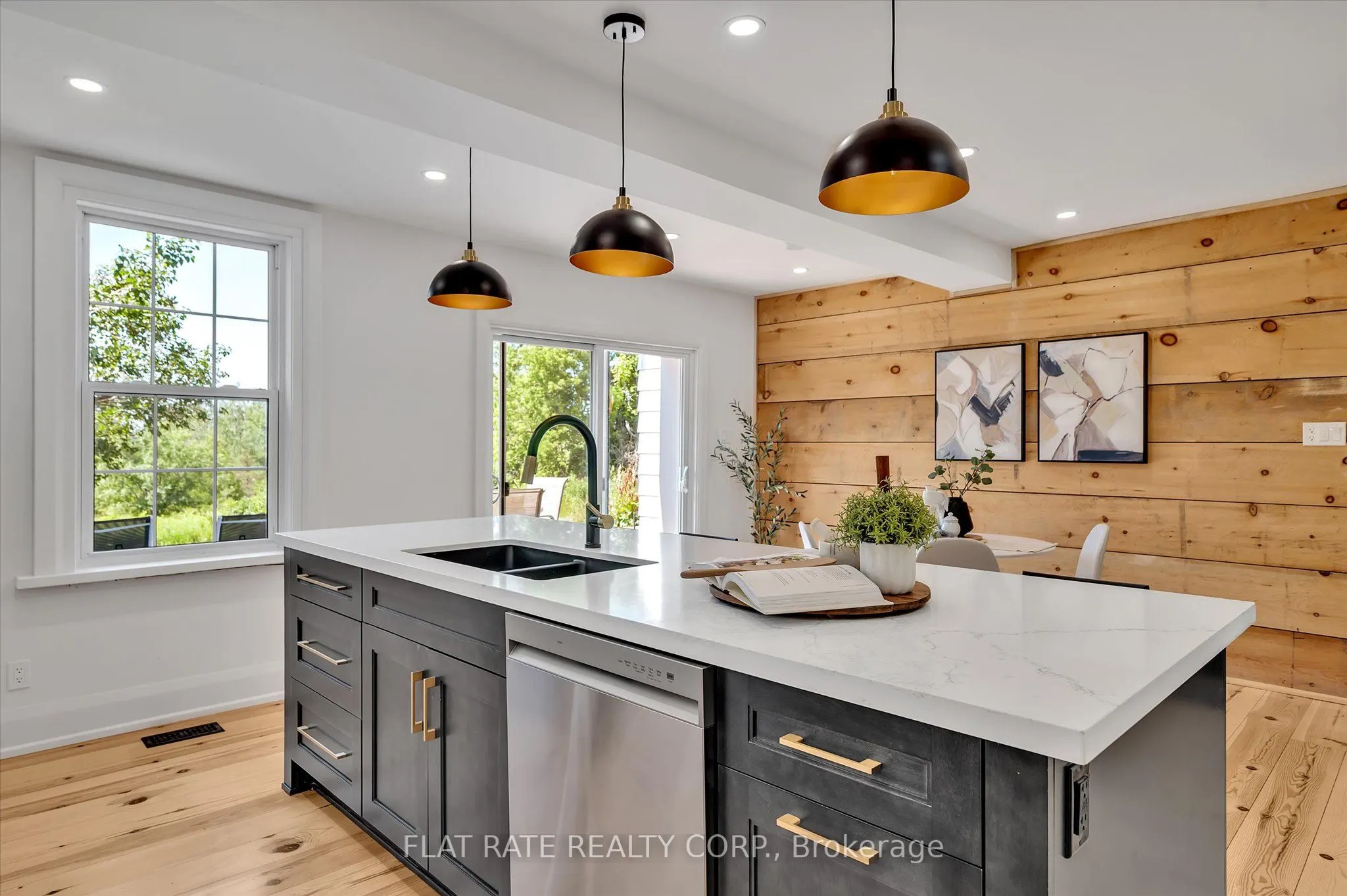 2284 LANCASTER Road