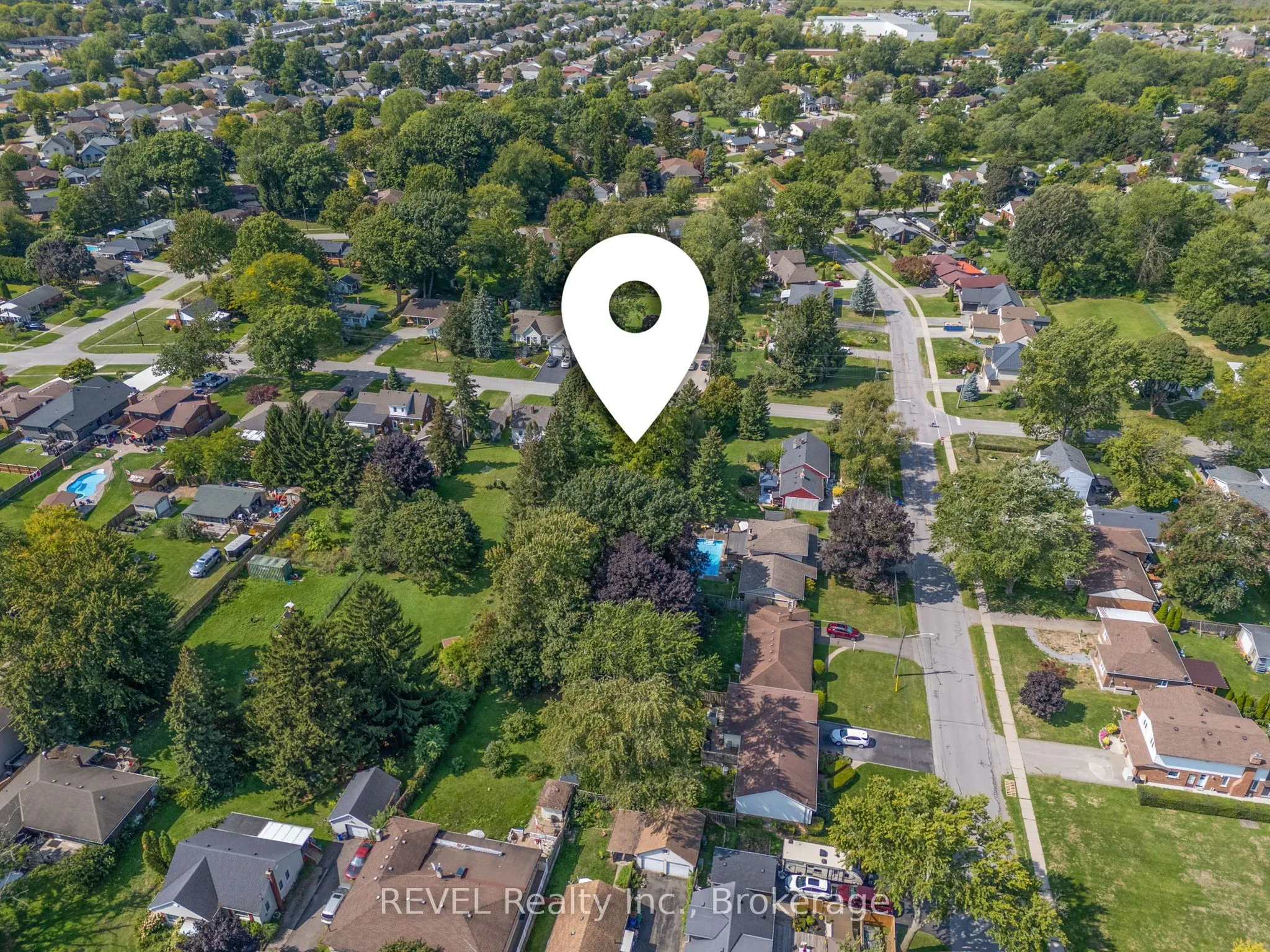 5548 Hodgson Avenue