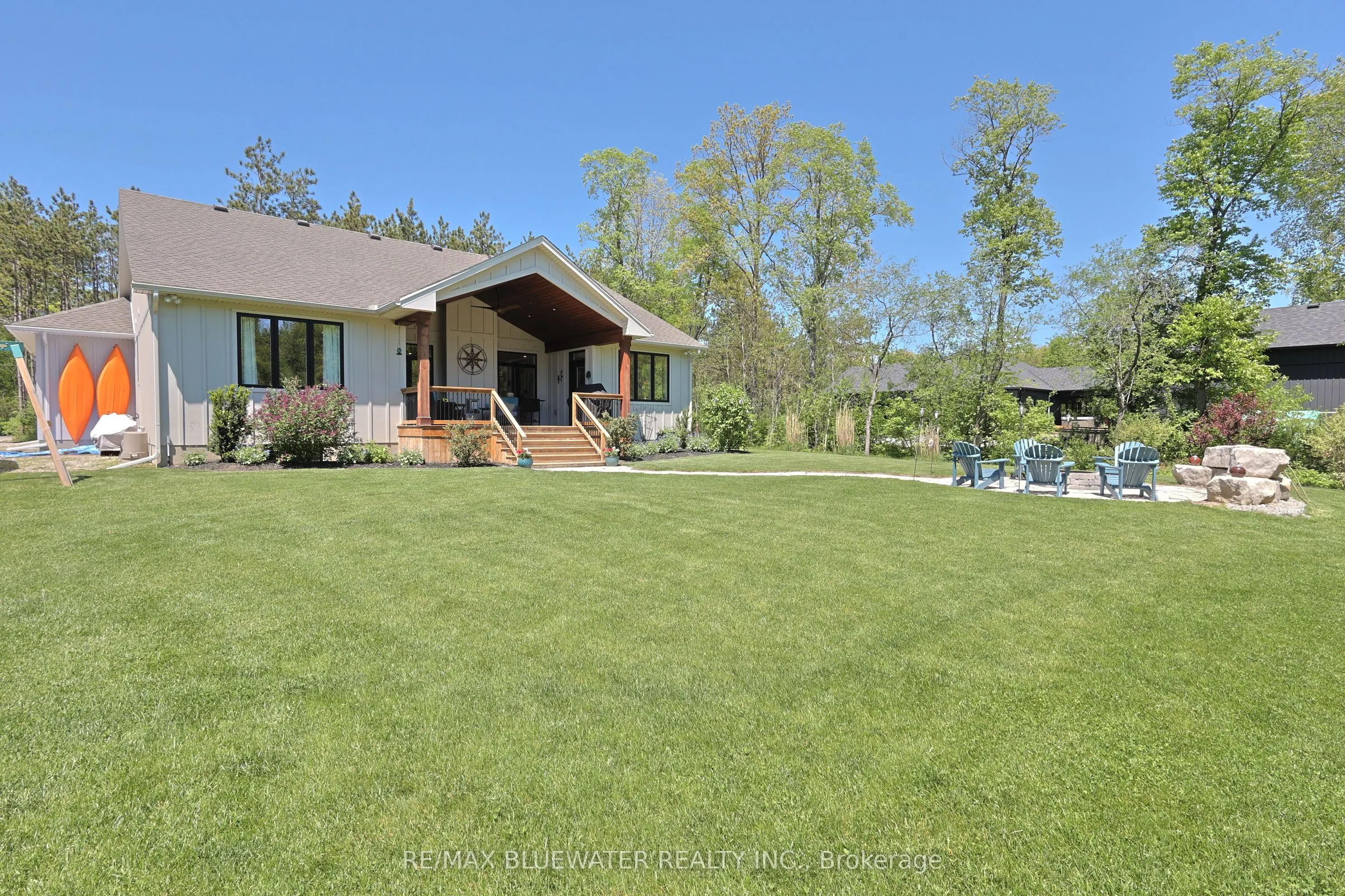 8437 Goosemarsh Line