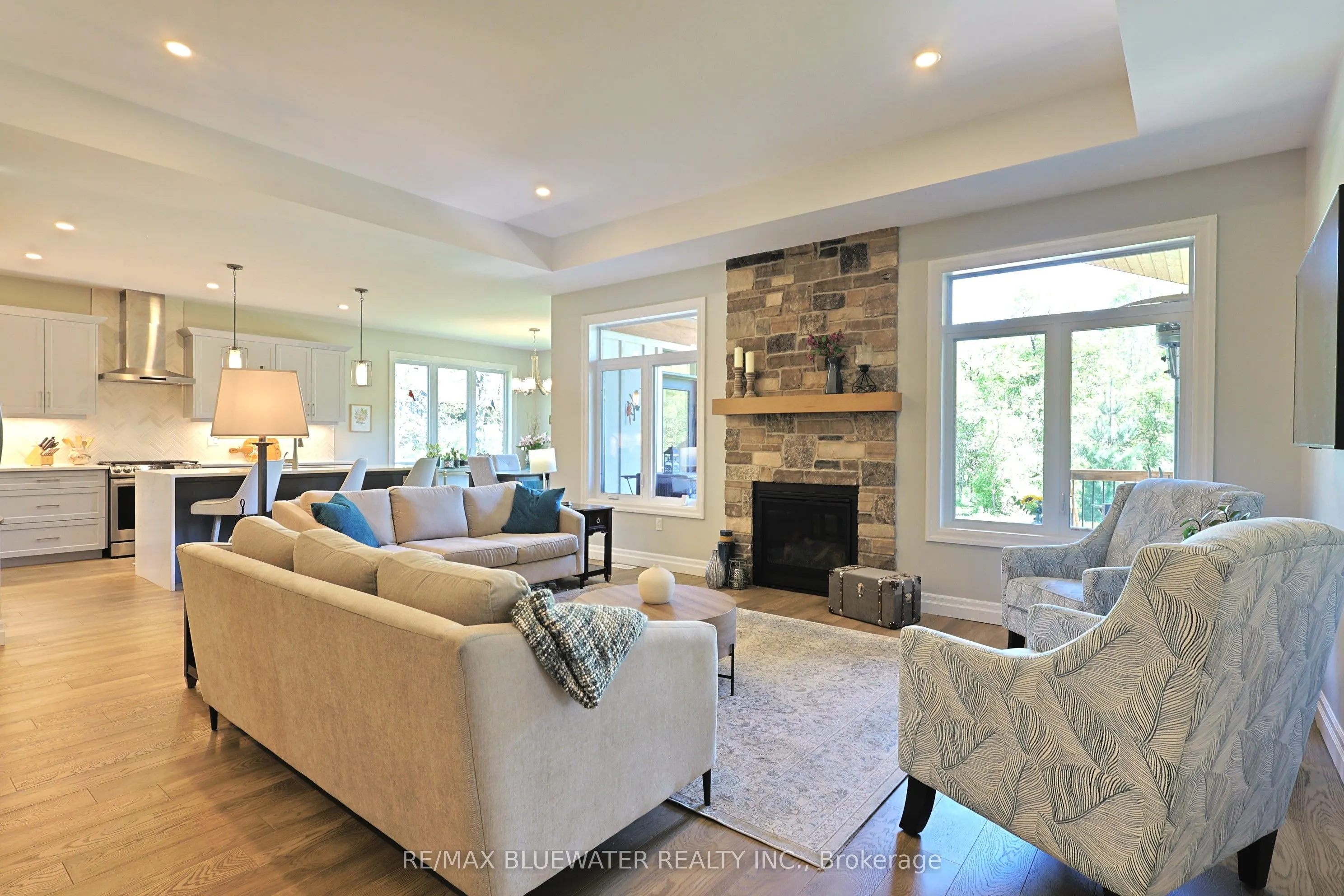 8437 Goosemarsh Line