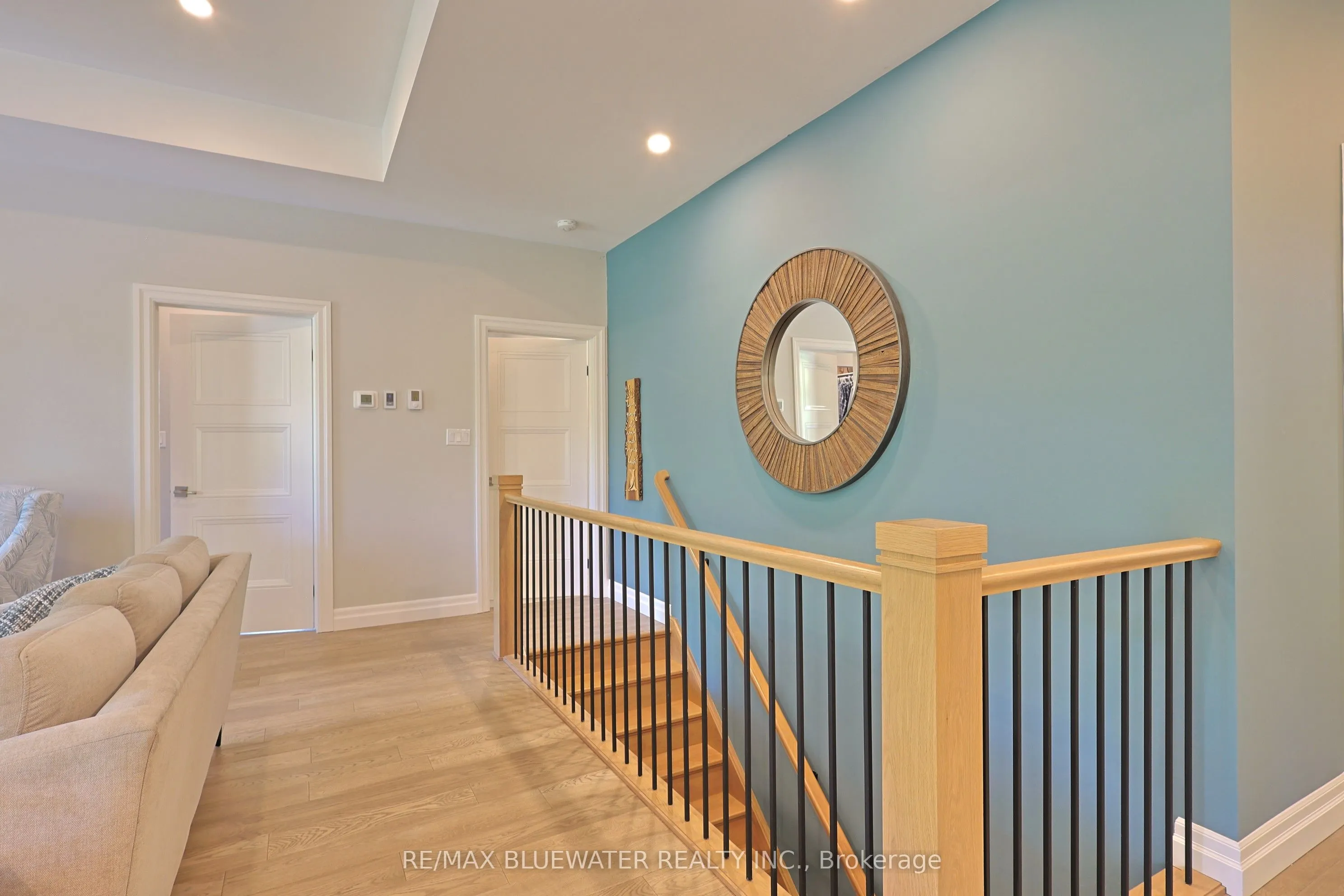 8437 Goosemarsh Line