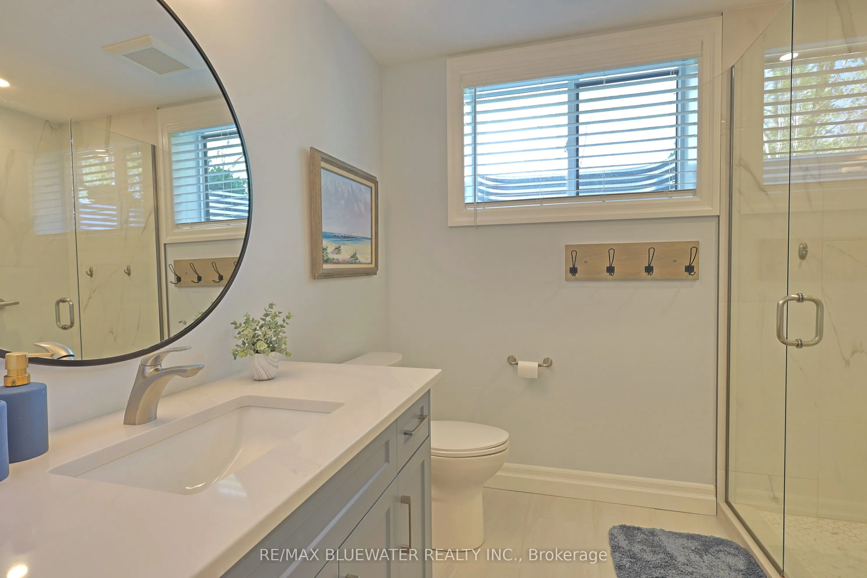 8437 Goosemarsh Line
