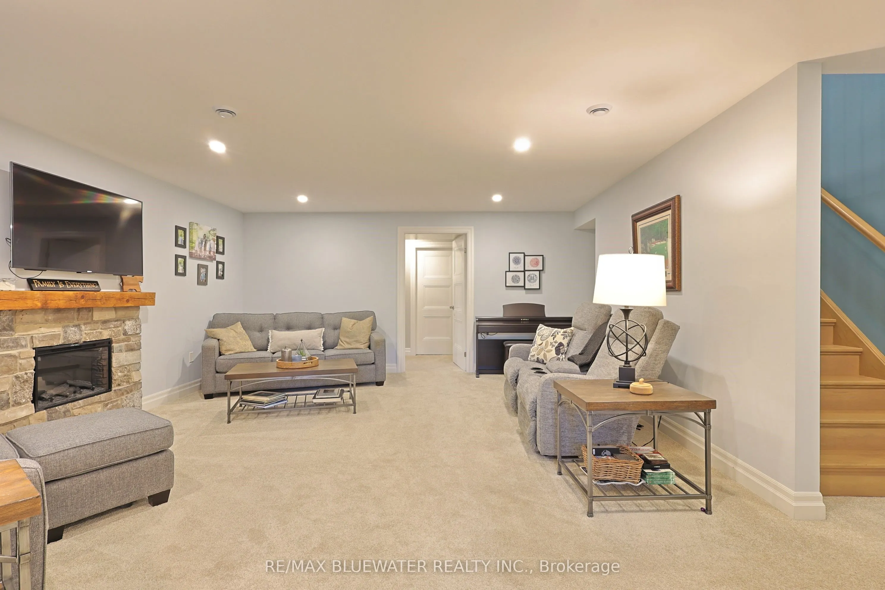 8437 Goosemarsh Line