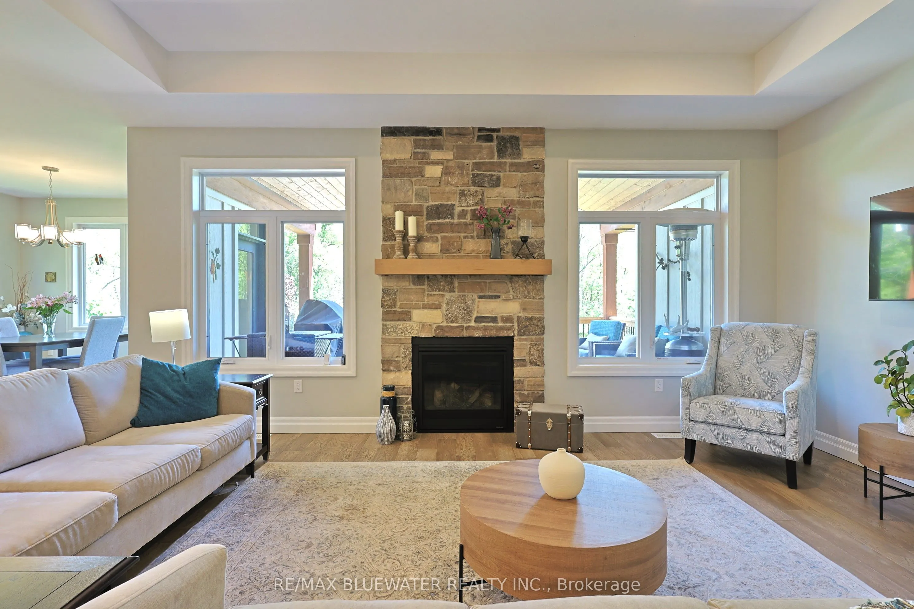 8437 Goosemarsh Line