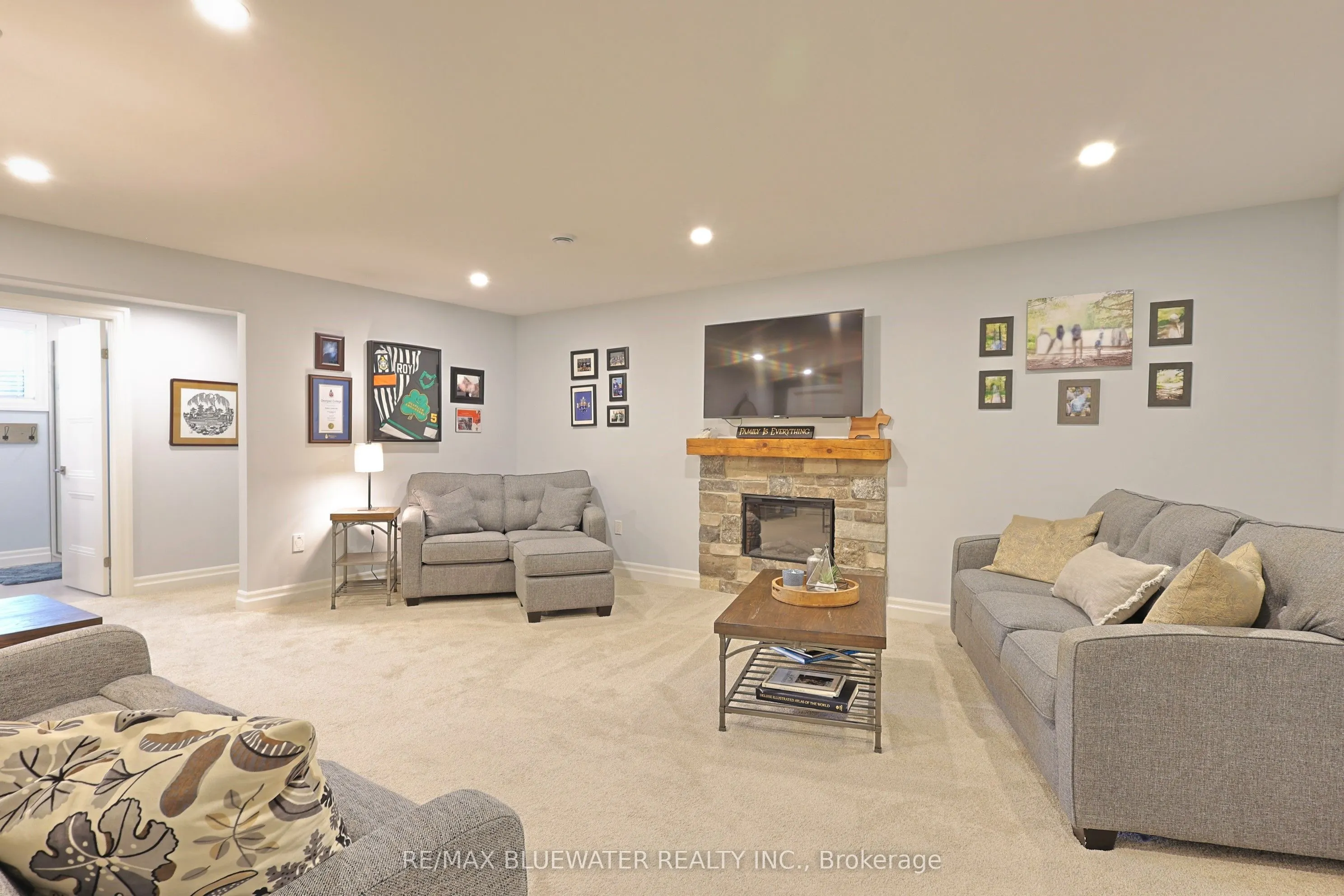 8437 Goosemarsh Line