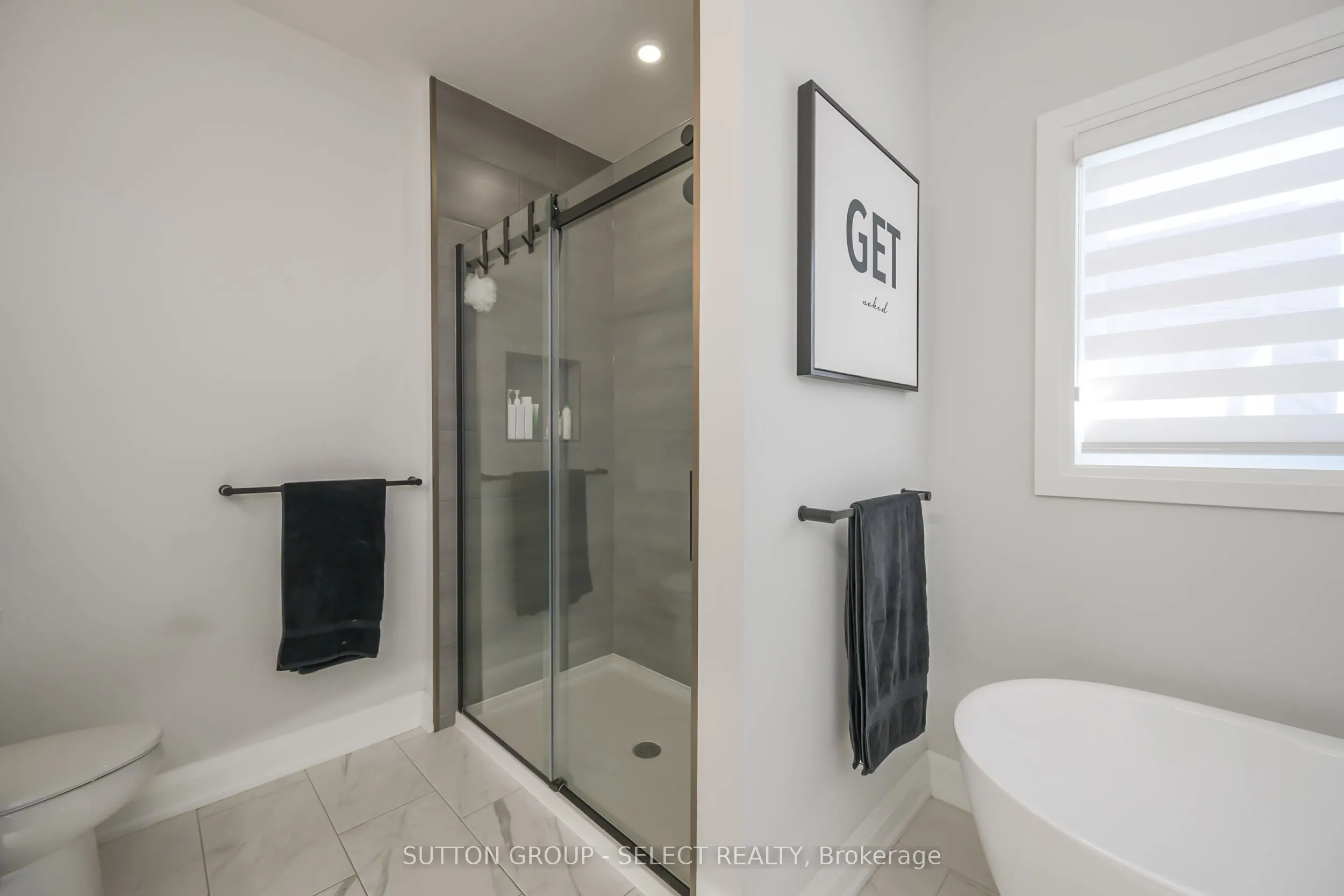 383 Daventry Way, #77