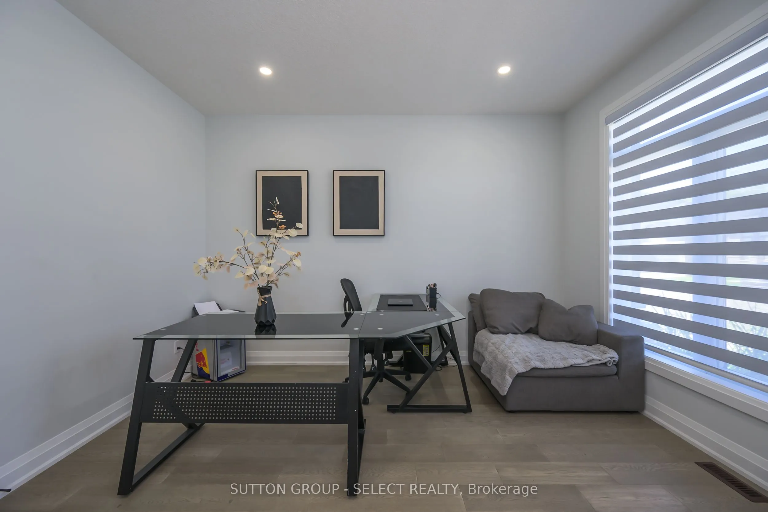 383 Daventry Way, #77