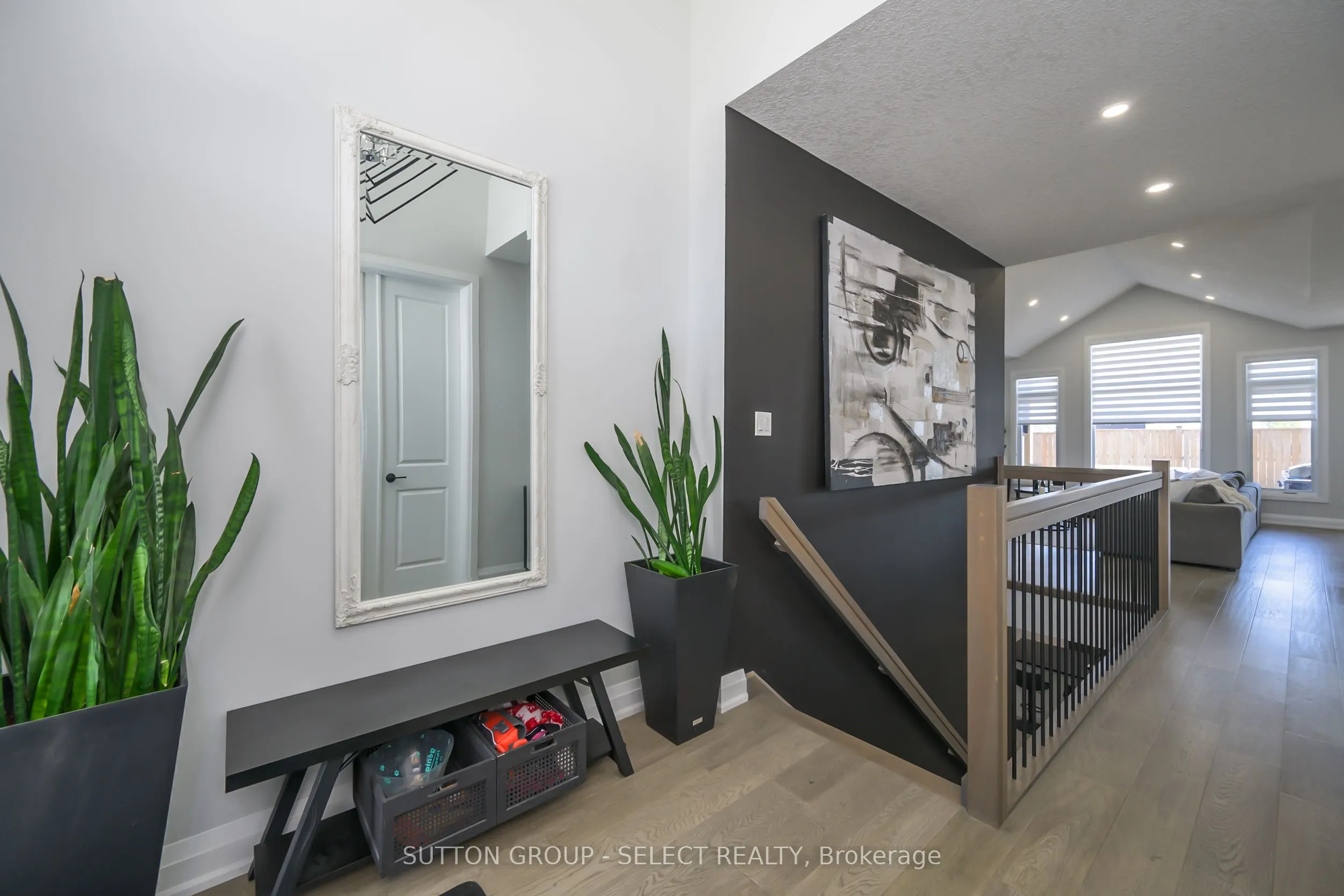 383 Daventry Way, #77