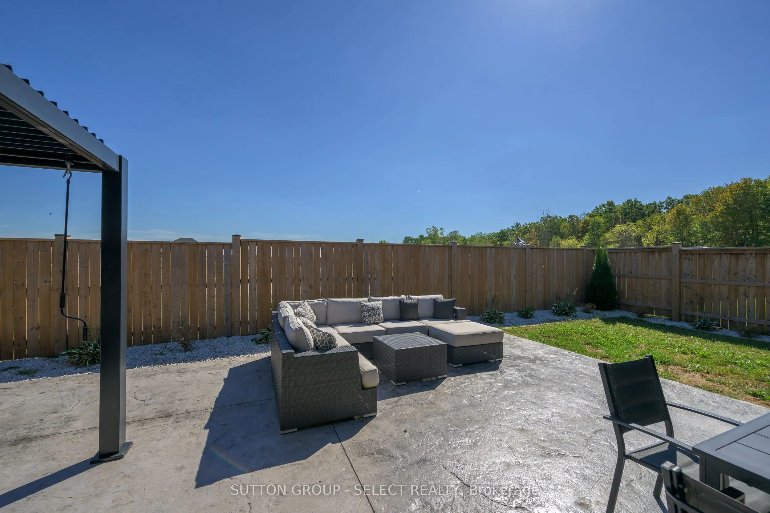 383 Daventry Way, #77