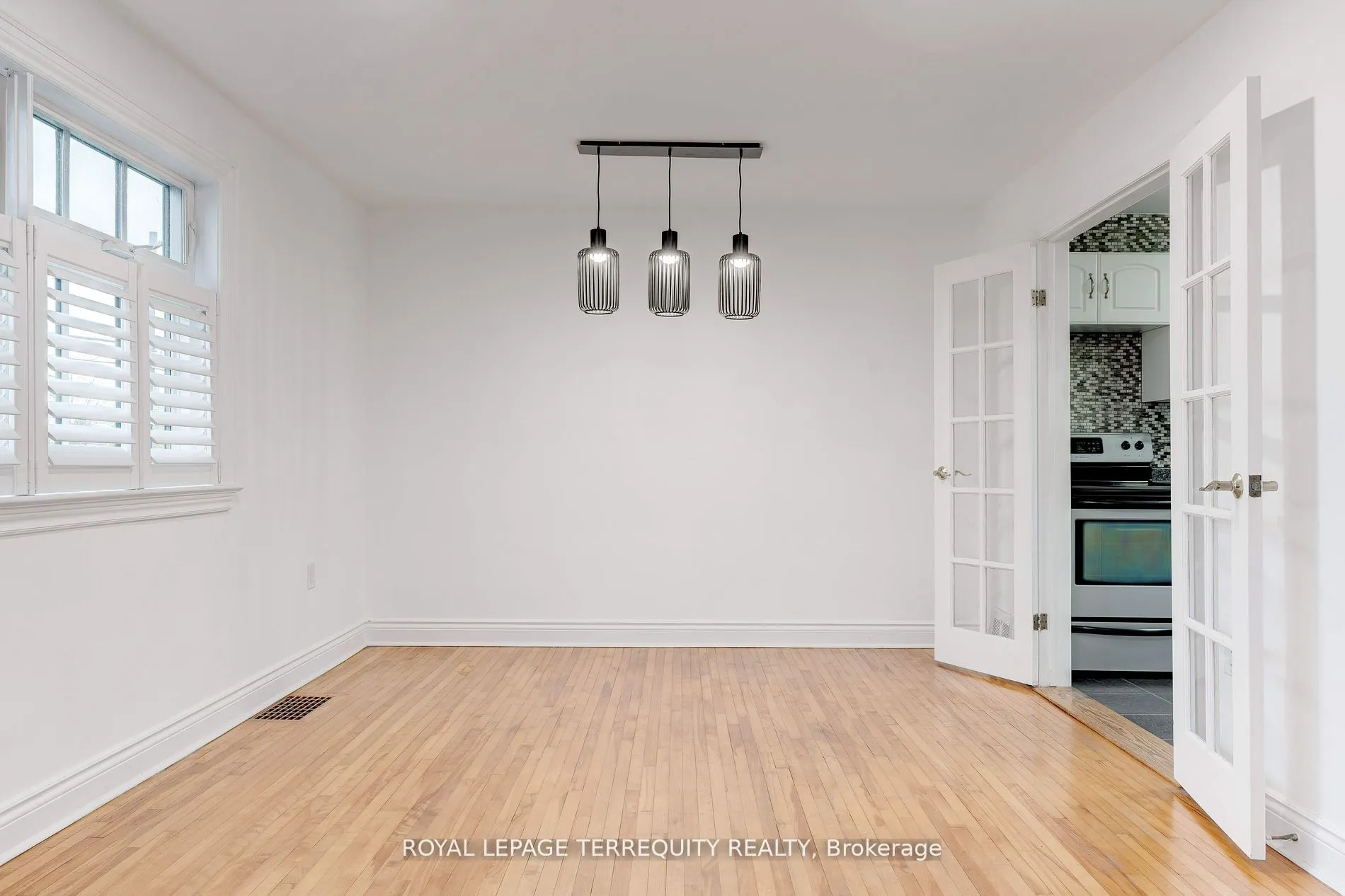 739 Upper Gage Avenue