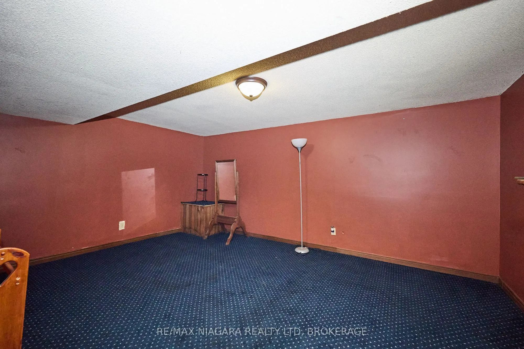 506 Walden Boulevard