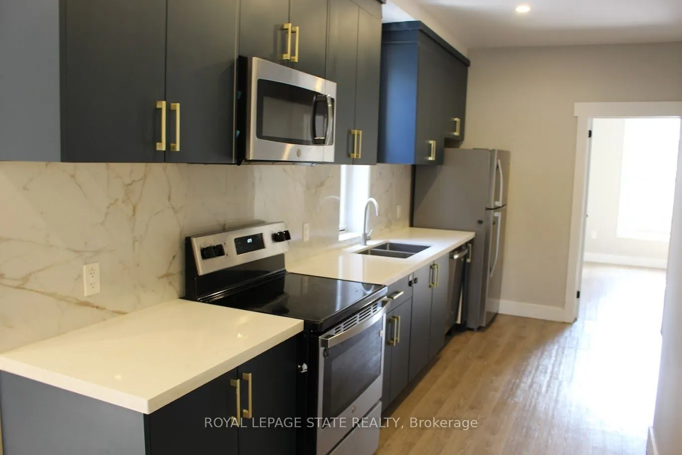 500 Main Street E, #E