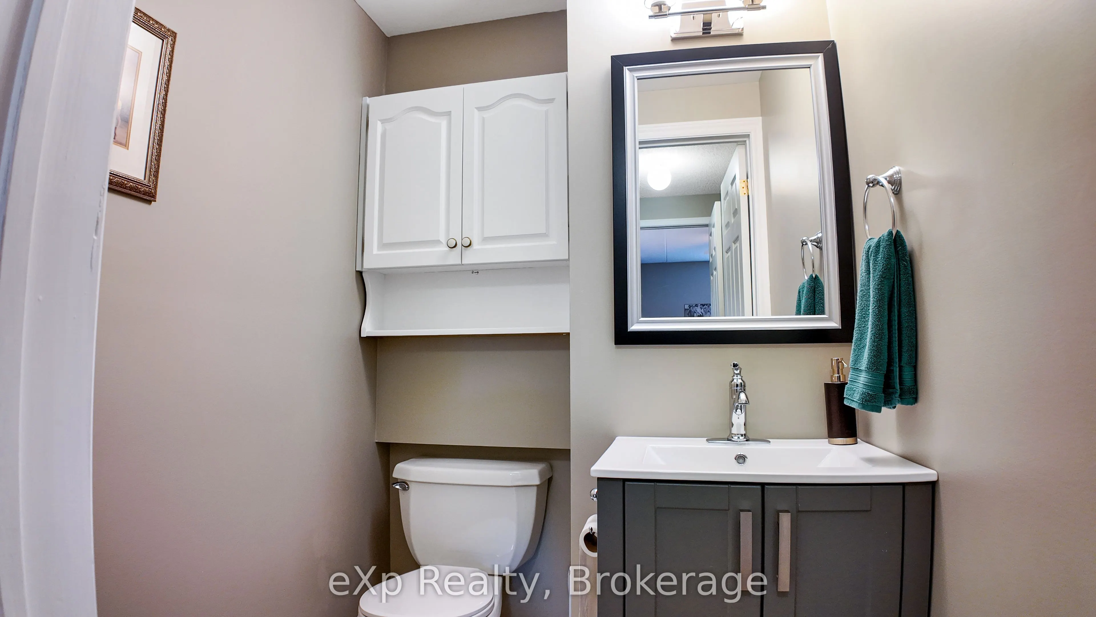 203 McNab Street, #405