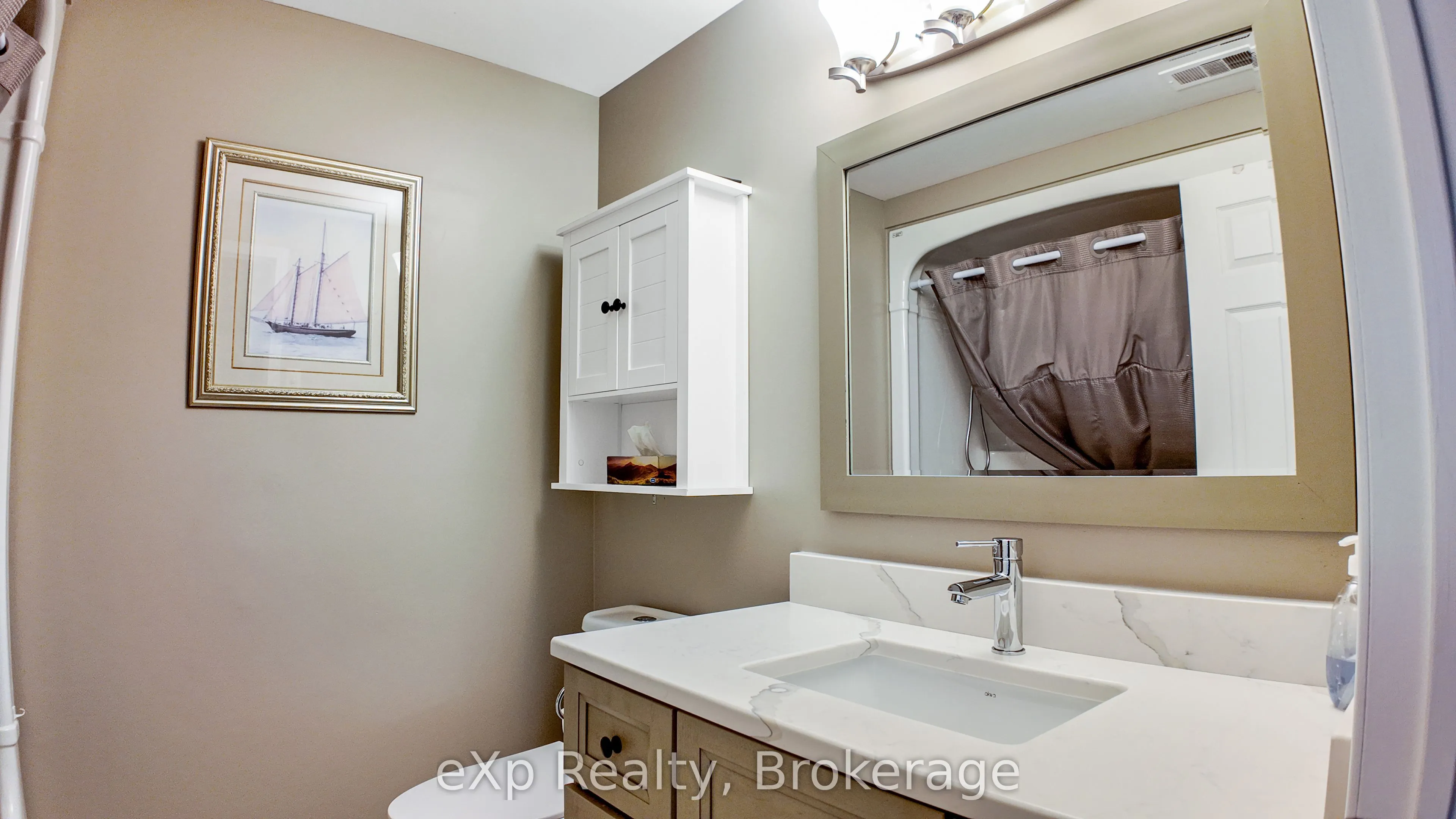 203 McNab Street, #405