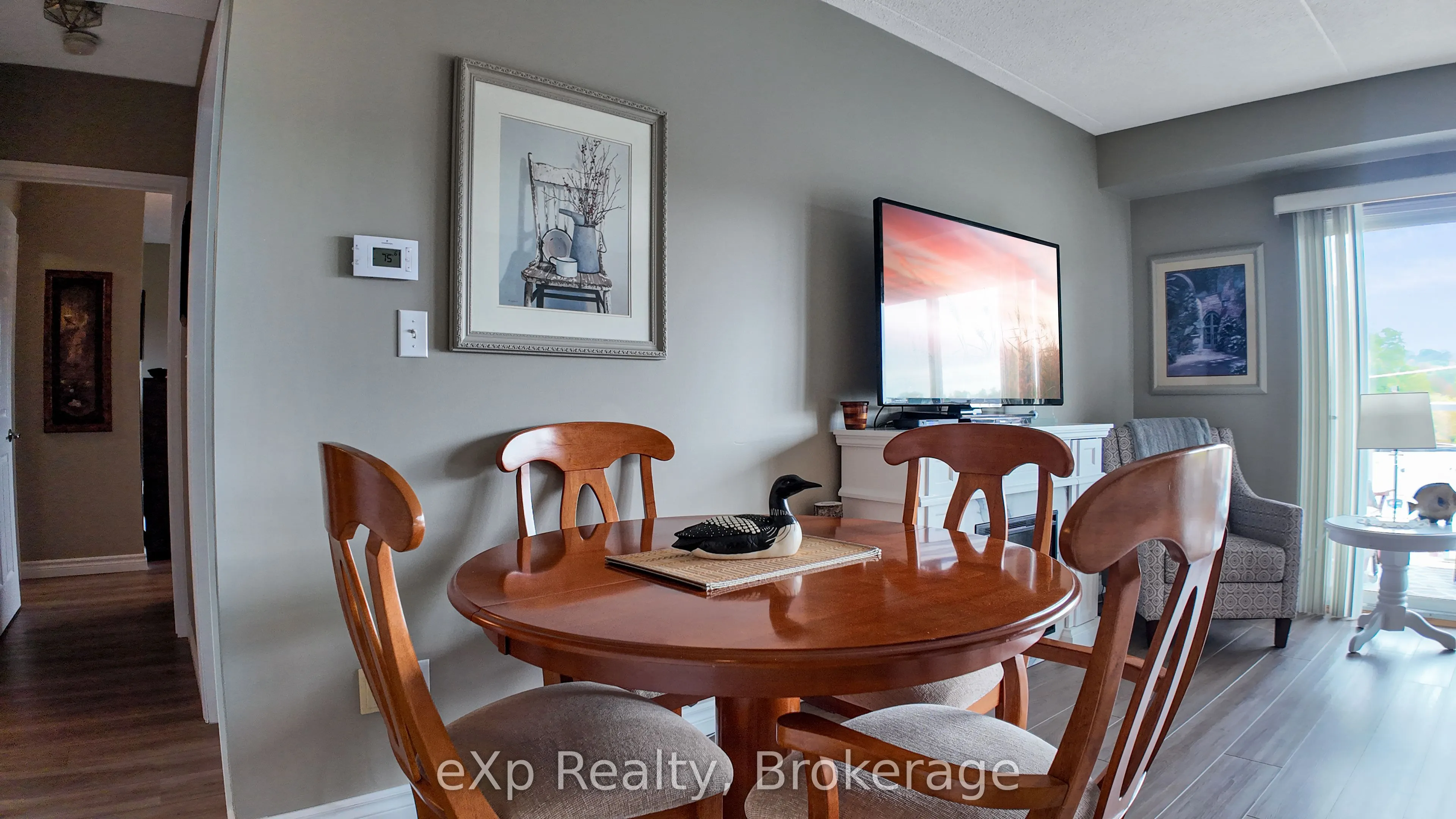 203 McNab Street, #405