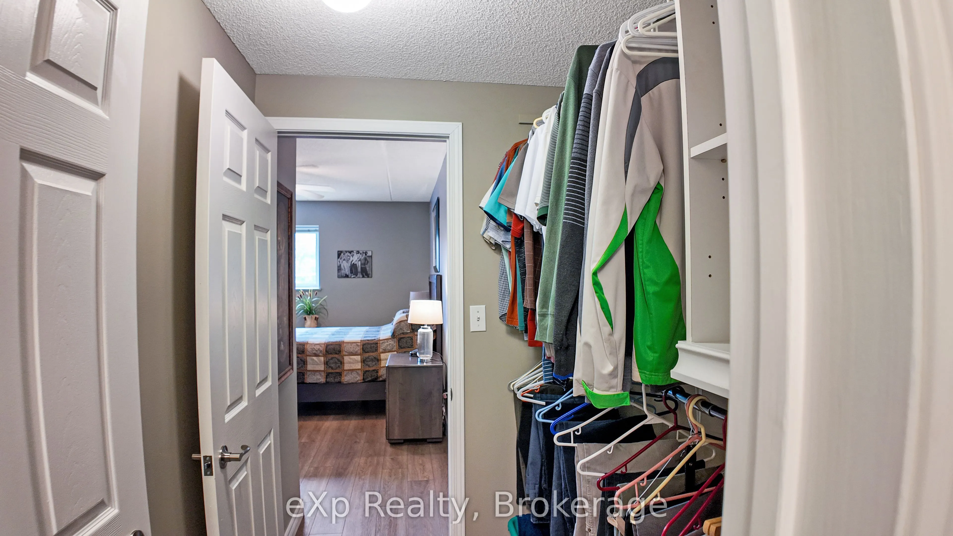 203 McNab Street, #405