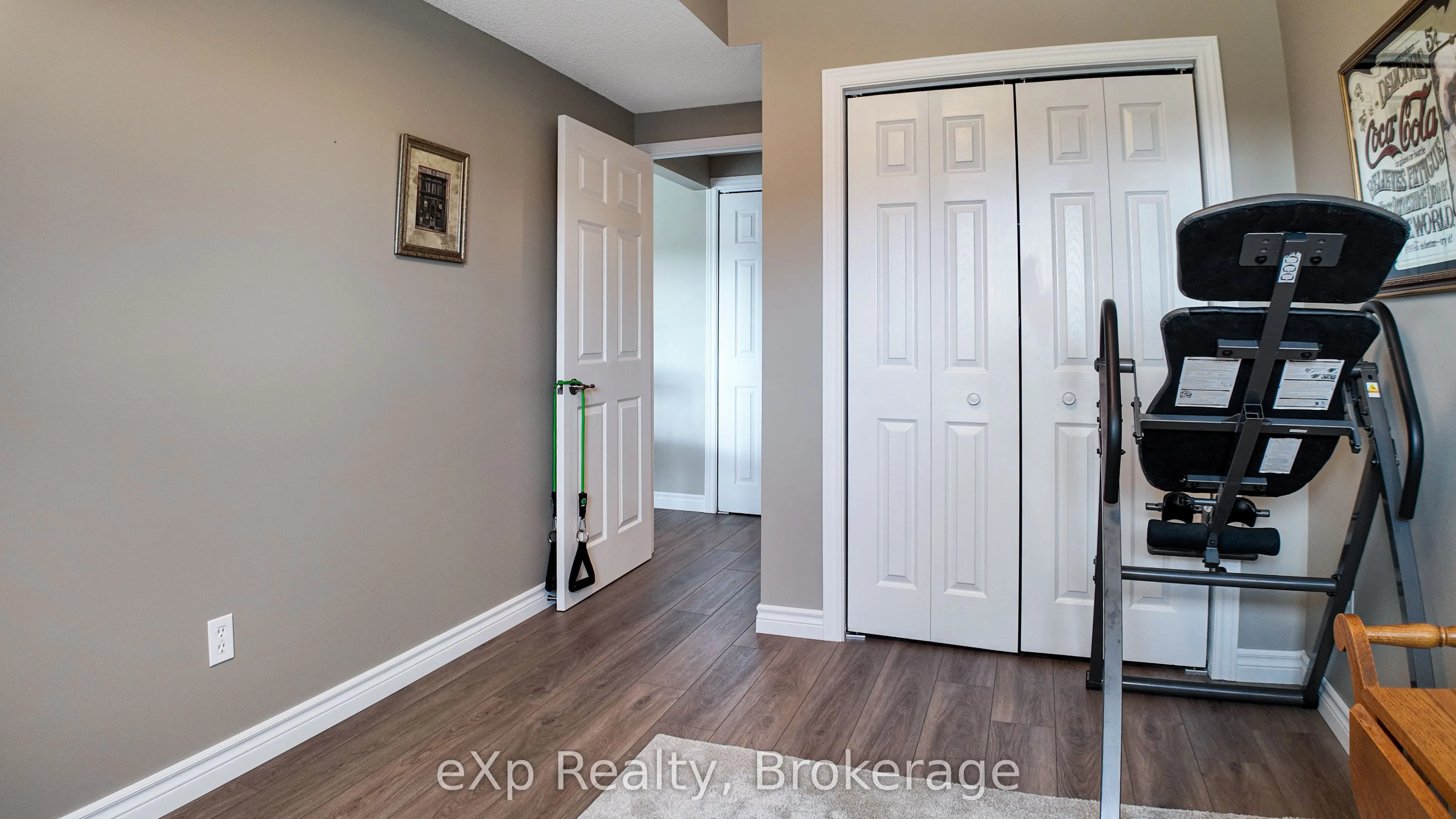 203 McNab Street, #405