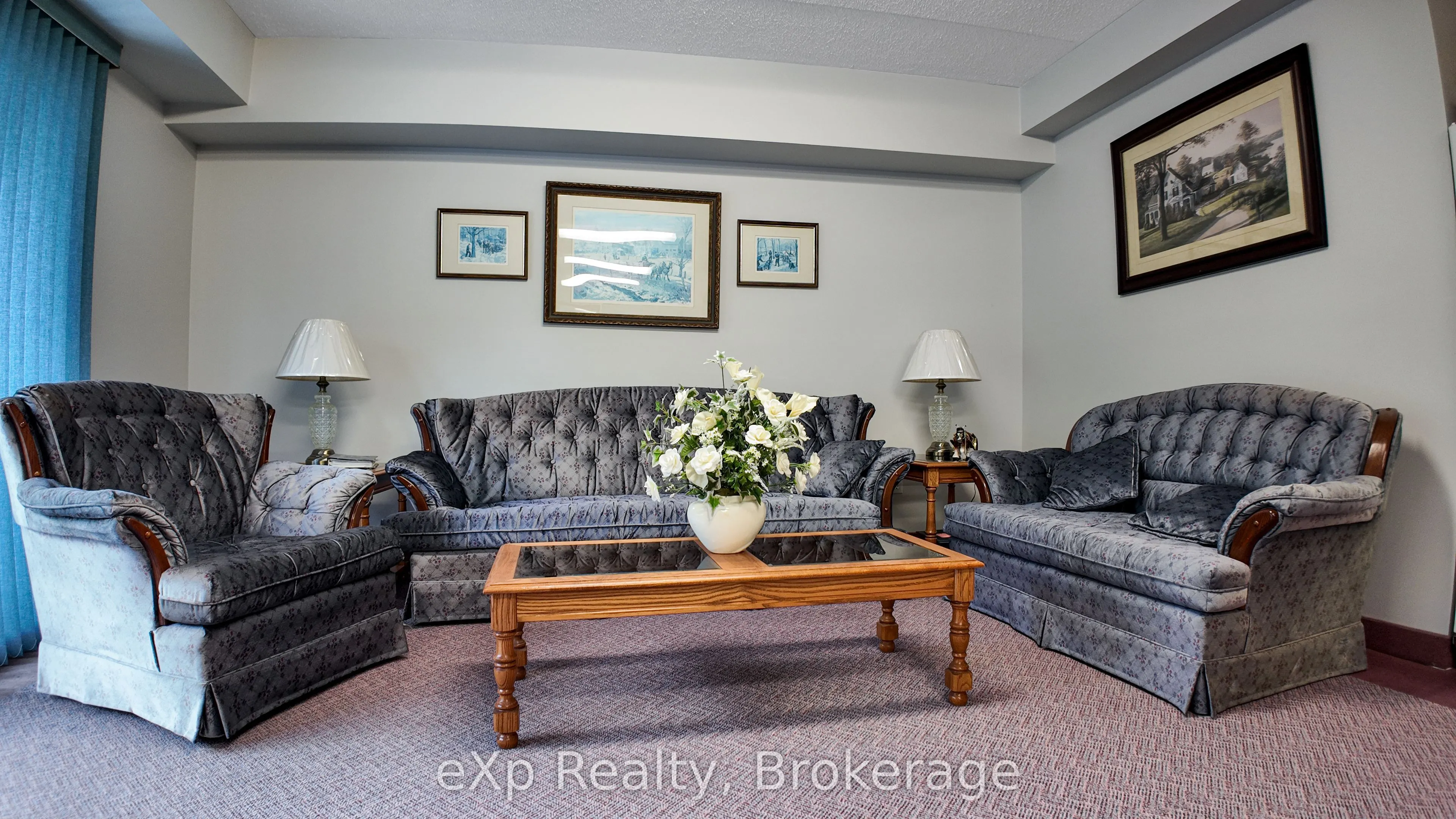 203 McNab Street, #405