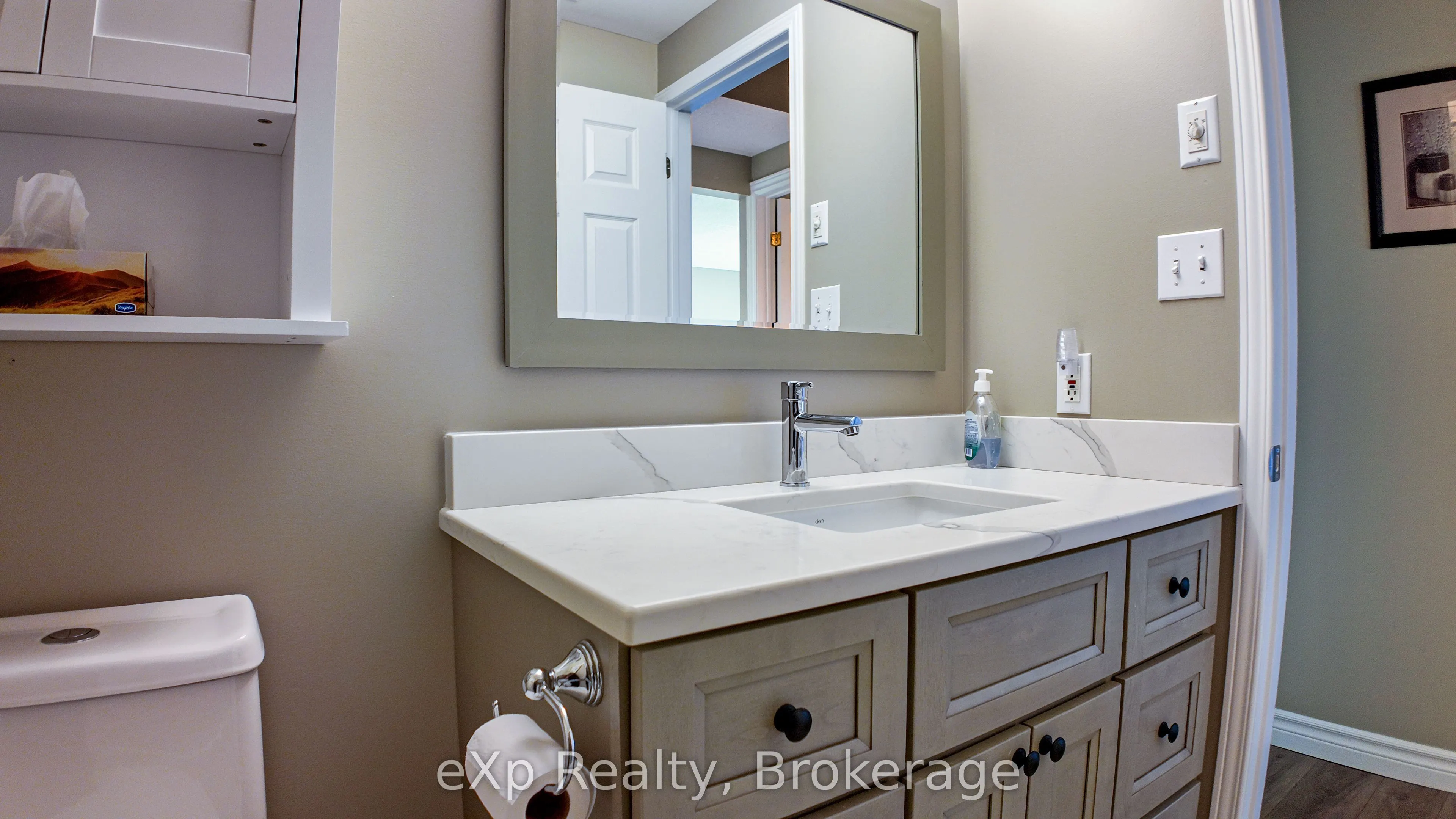 203 McNab Street, #405