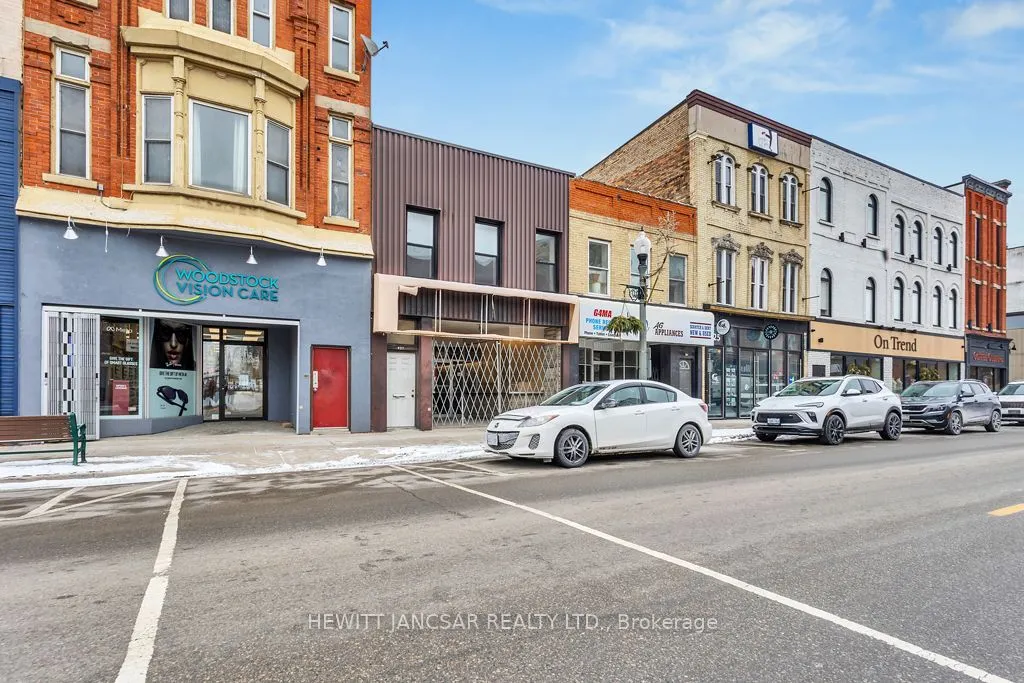 421 Dundas Street, #1