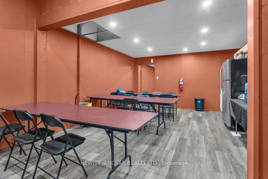 421 Dundas Street, #1