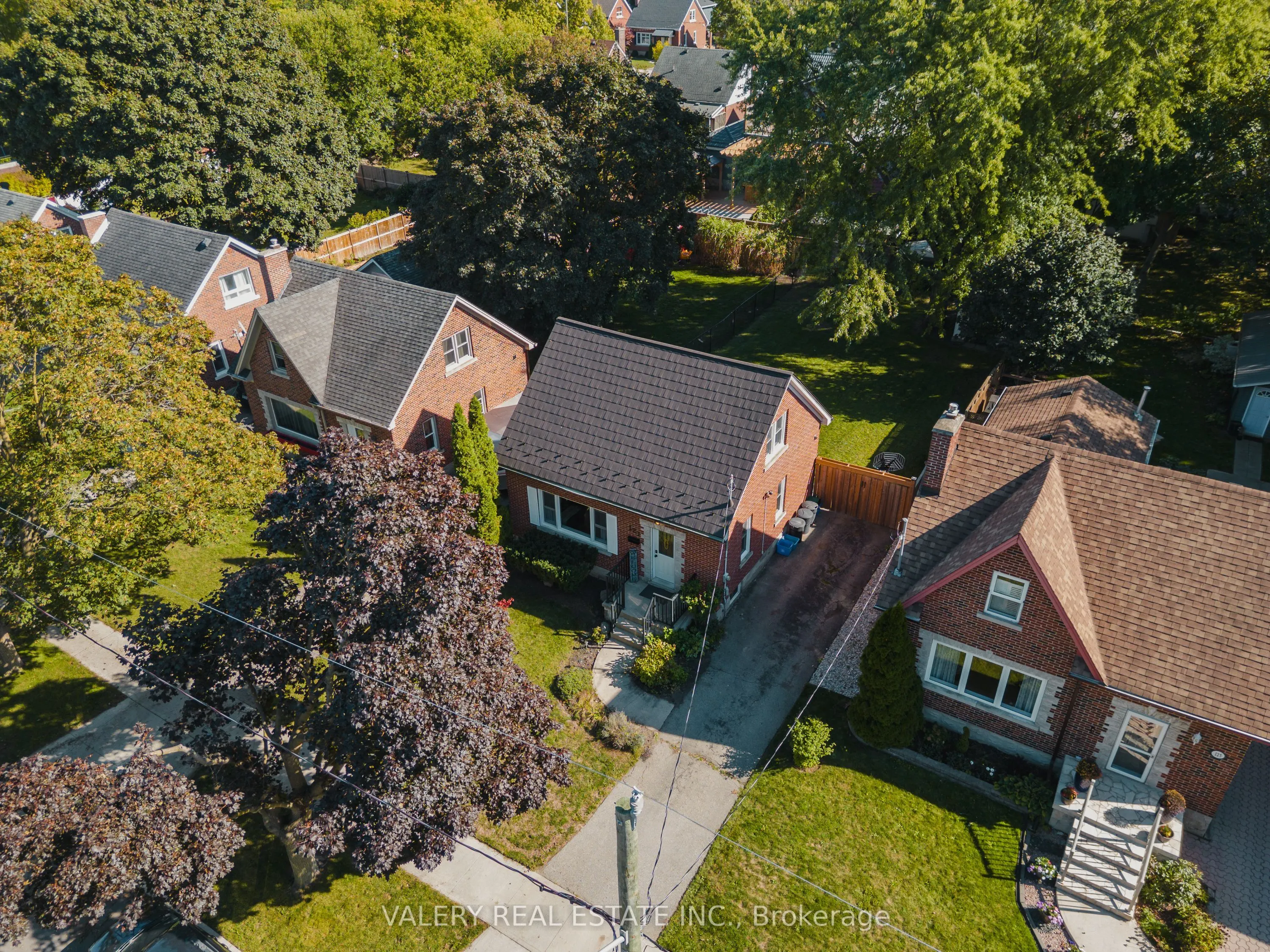 121 Adelaide Street