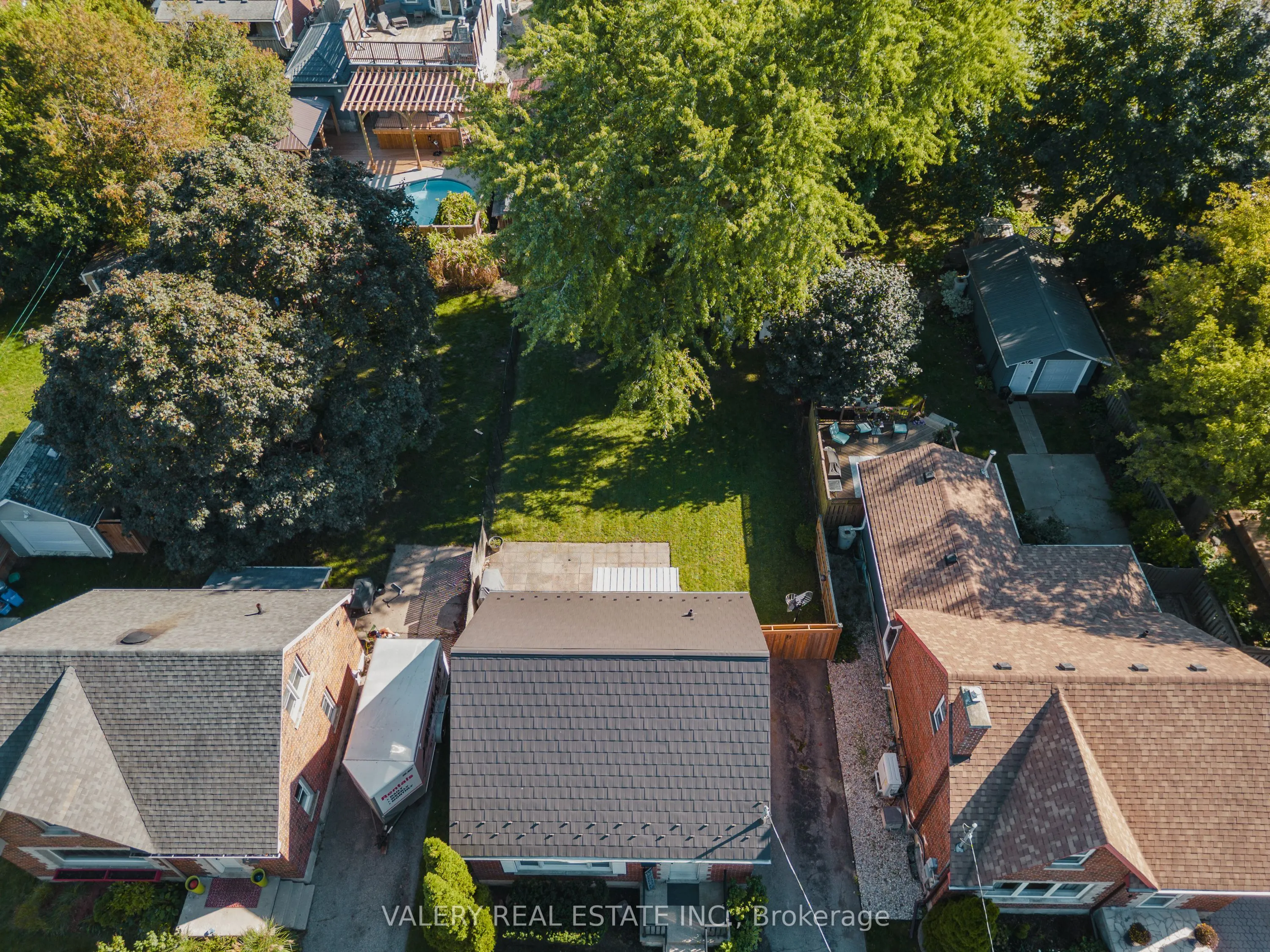 121 Adelaide Street